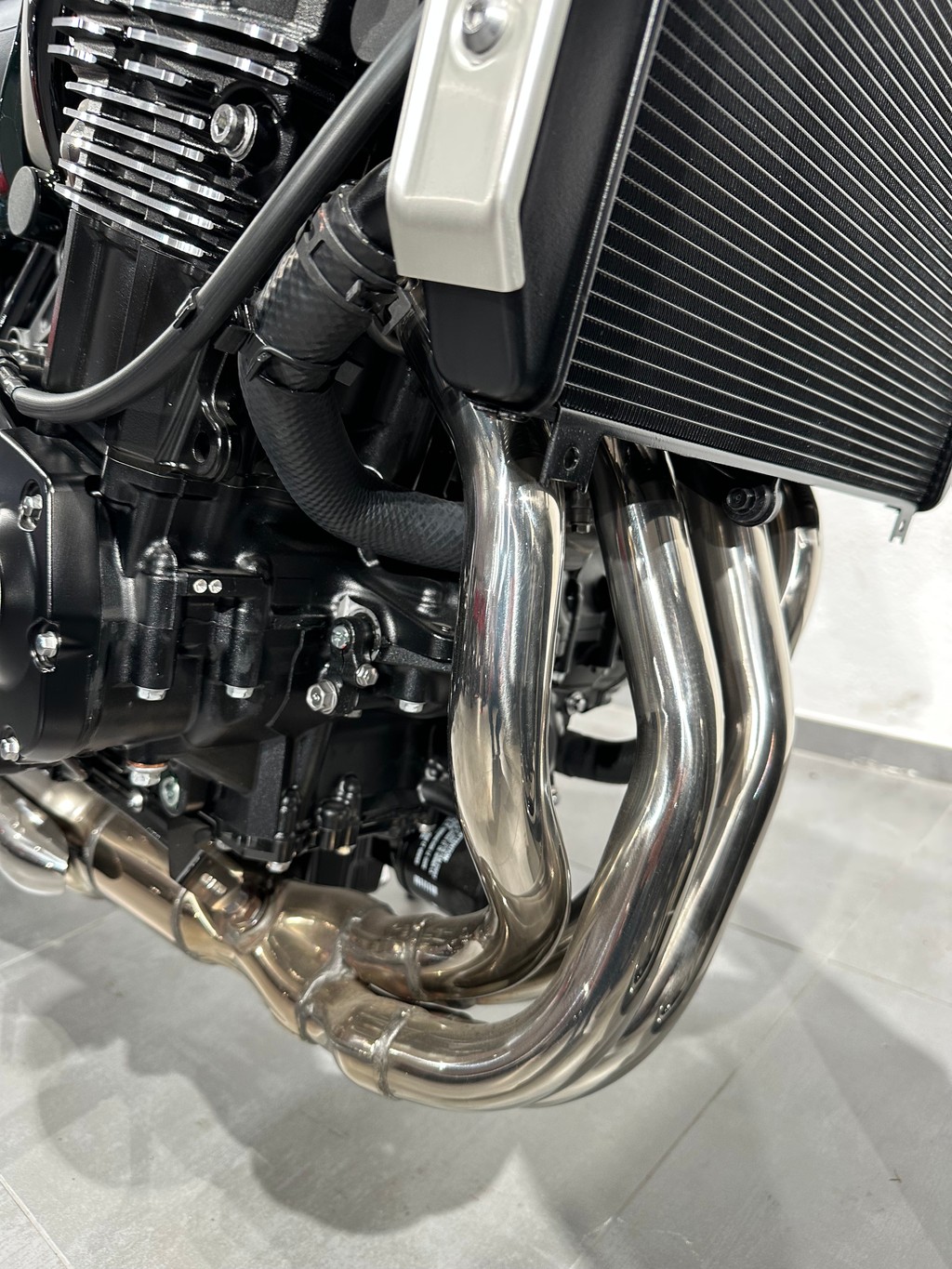 KAWASAKI Z 900 RS-image-6
