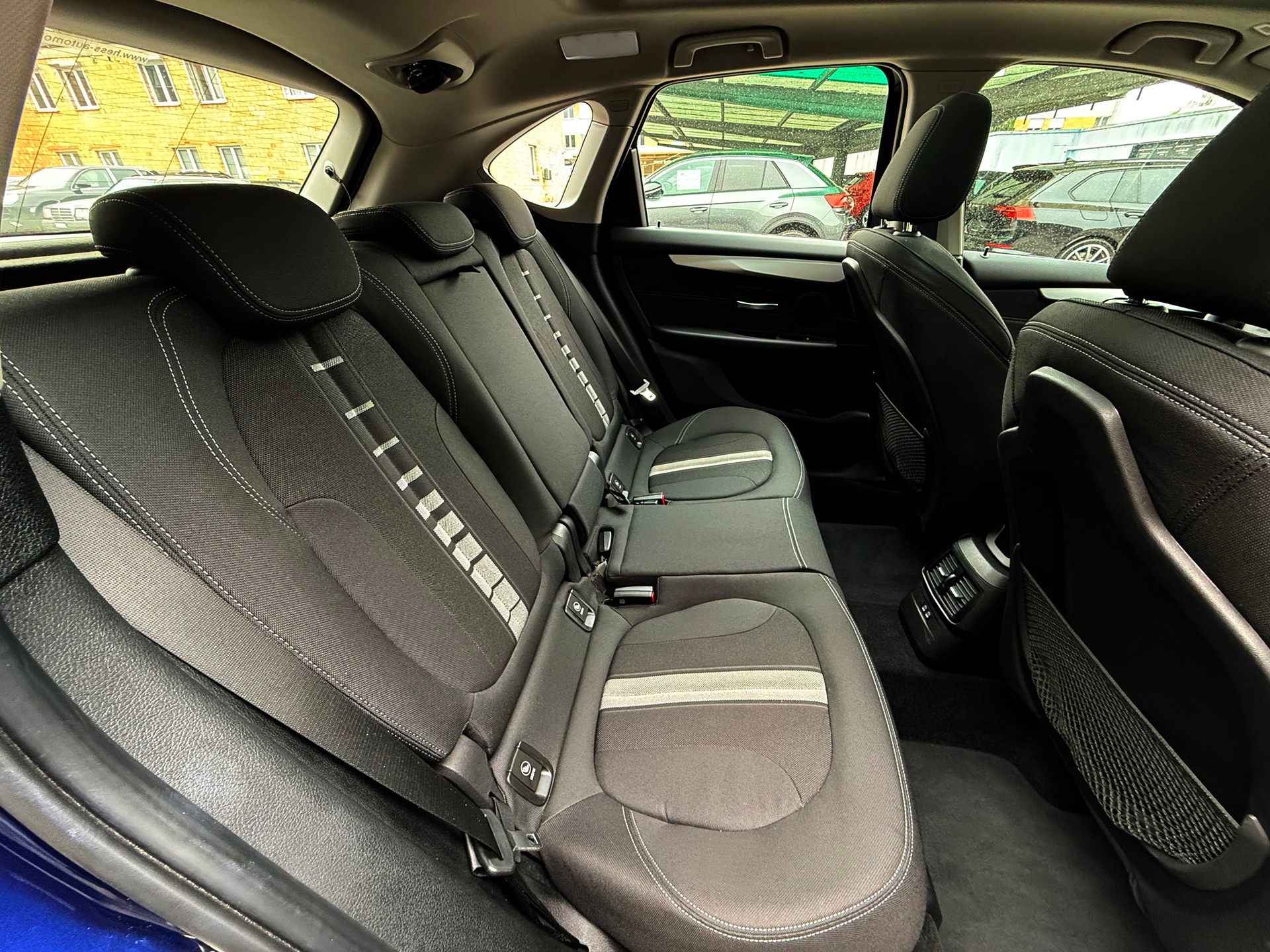 BMW 220i Active Tourer DKG-Automat Sport Line-image-8