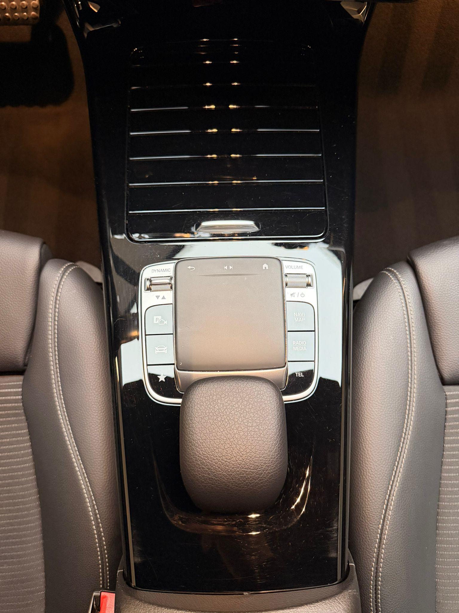 MERCEDES-BENZ A 220 Progressive Limousine-image-21