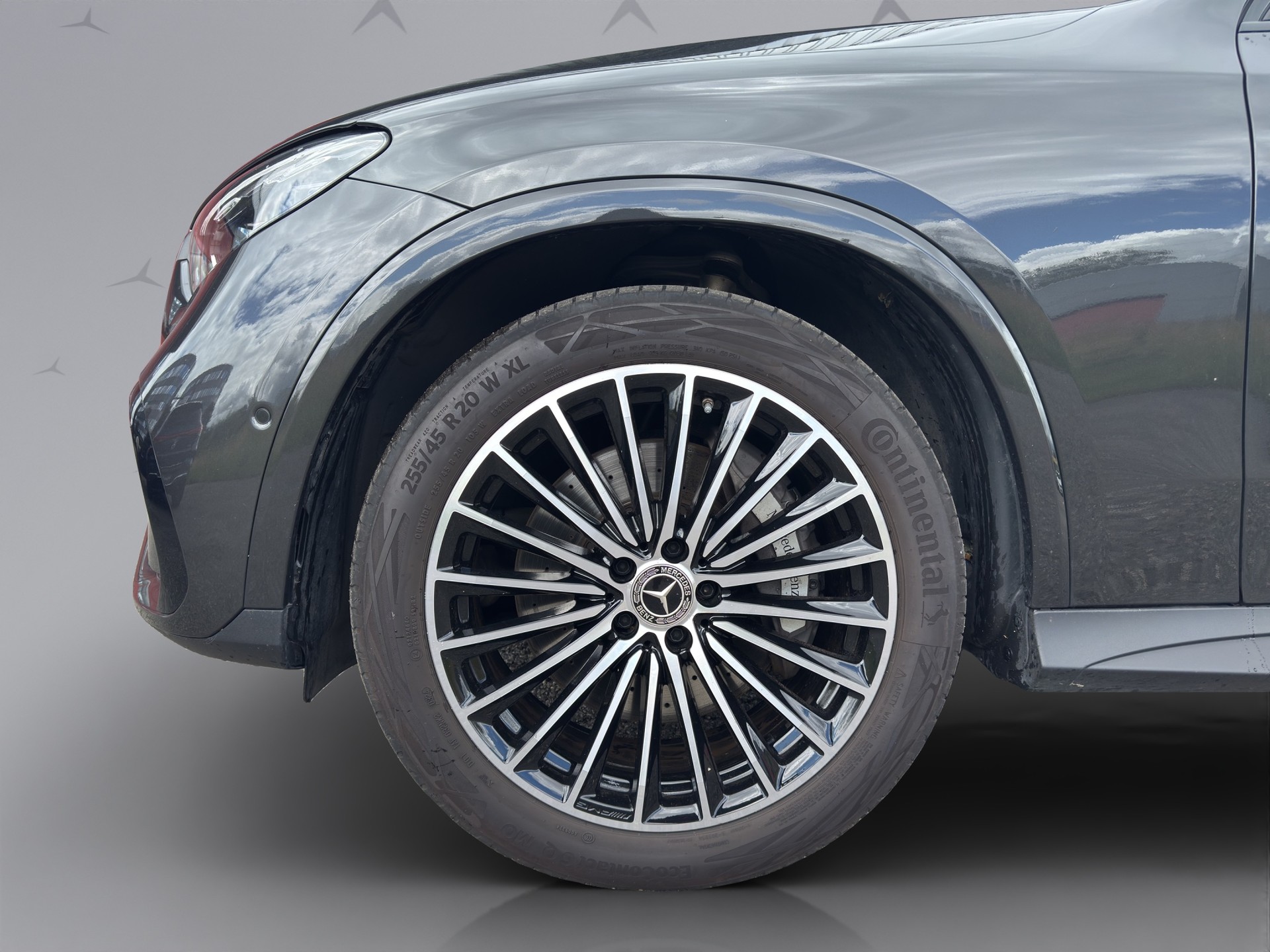 MERCEDES-BENZ GLC 300 AMG Line 4matic-showroom-element-2