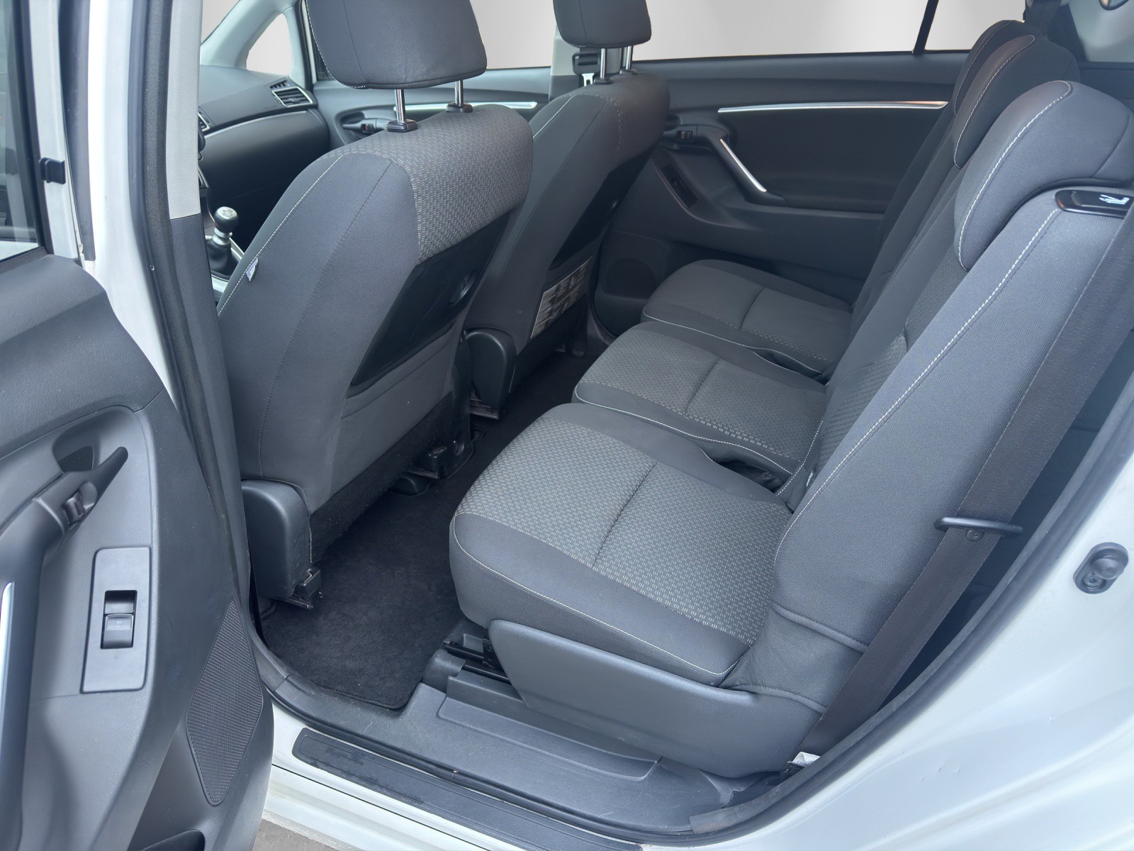 TOYOTA Verso 1.6 Luna-image-10