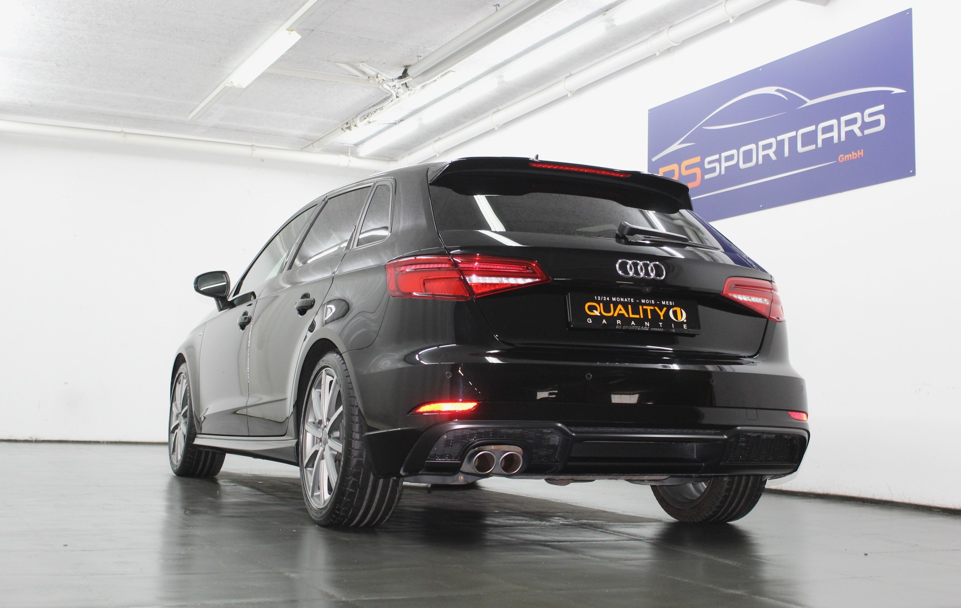 AUDI A3 Sportback 40 TFSI Sport quattro S-tronic S line Sportpaket / CH-Fahrzeug-image-4