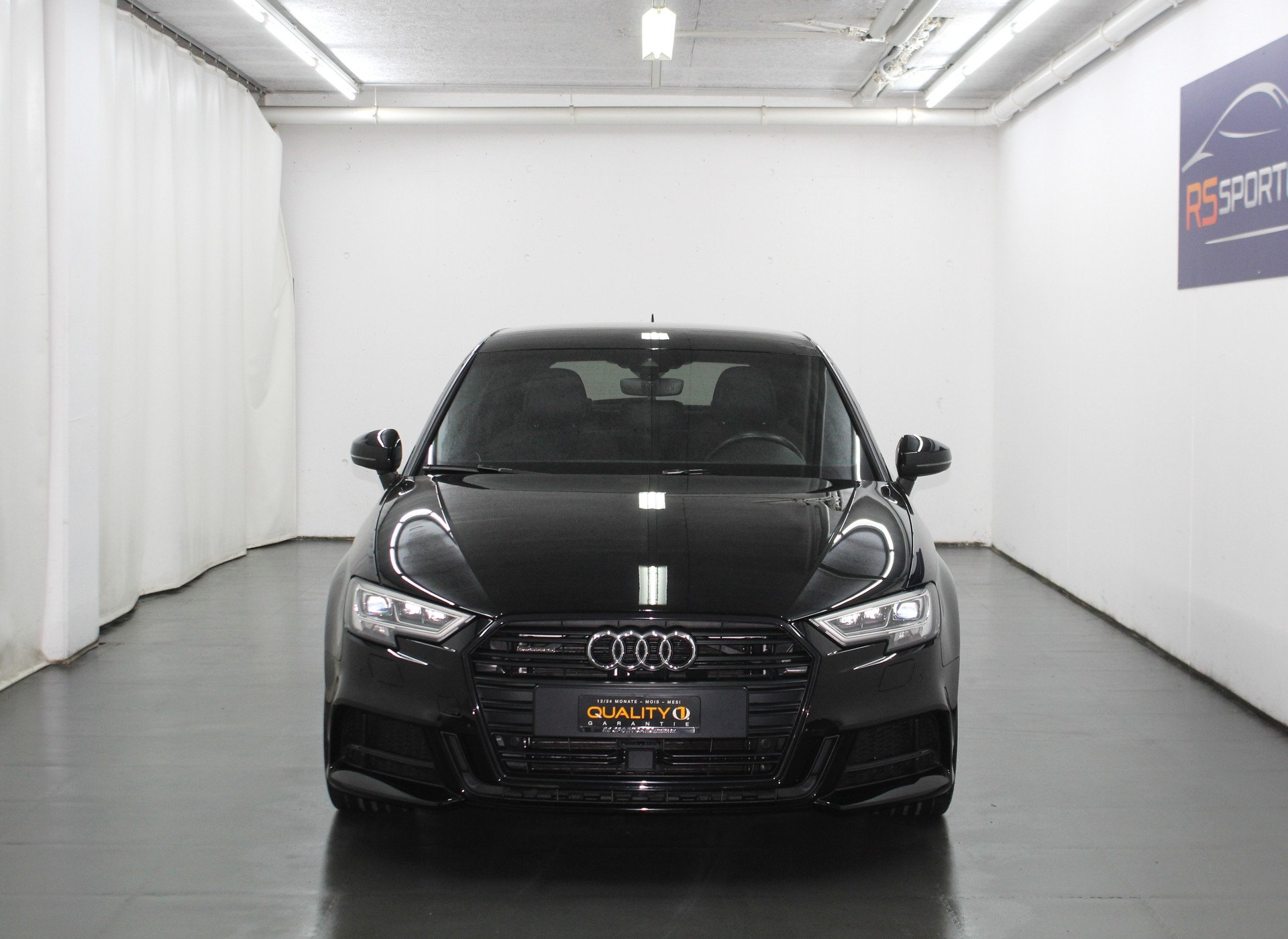 AUDI A3 Sportback 40 TFSI Sport quattro S-tronic S line Sportpaket / CH-Fahrzeug-showroom-element-2