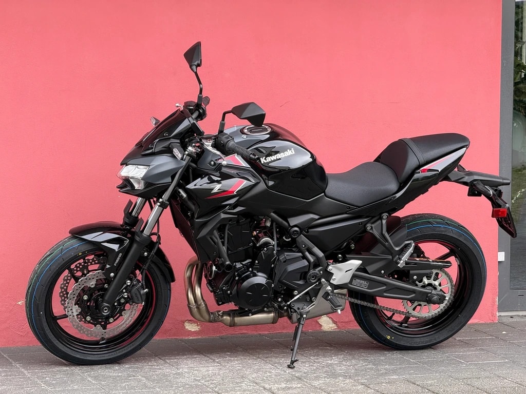 KAWASAKI Z 650 (35kW)-image-11