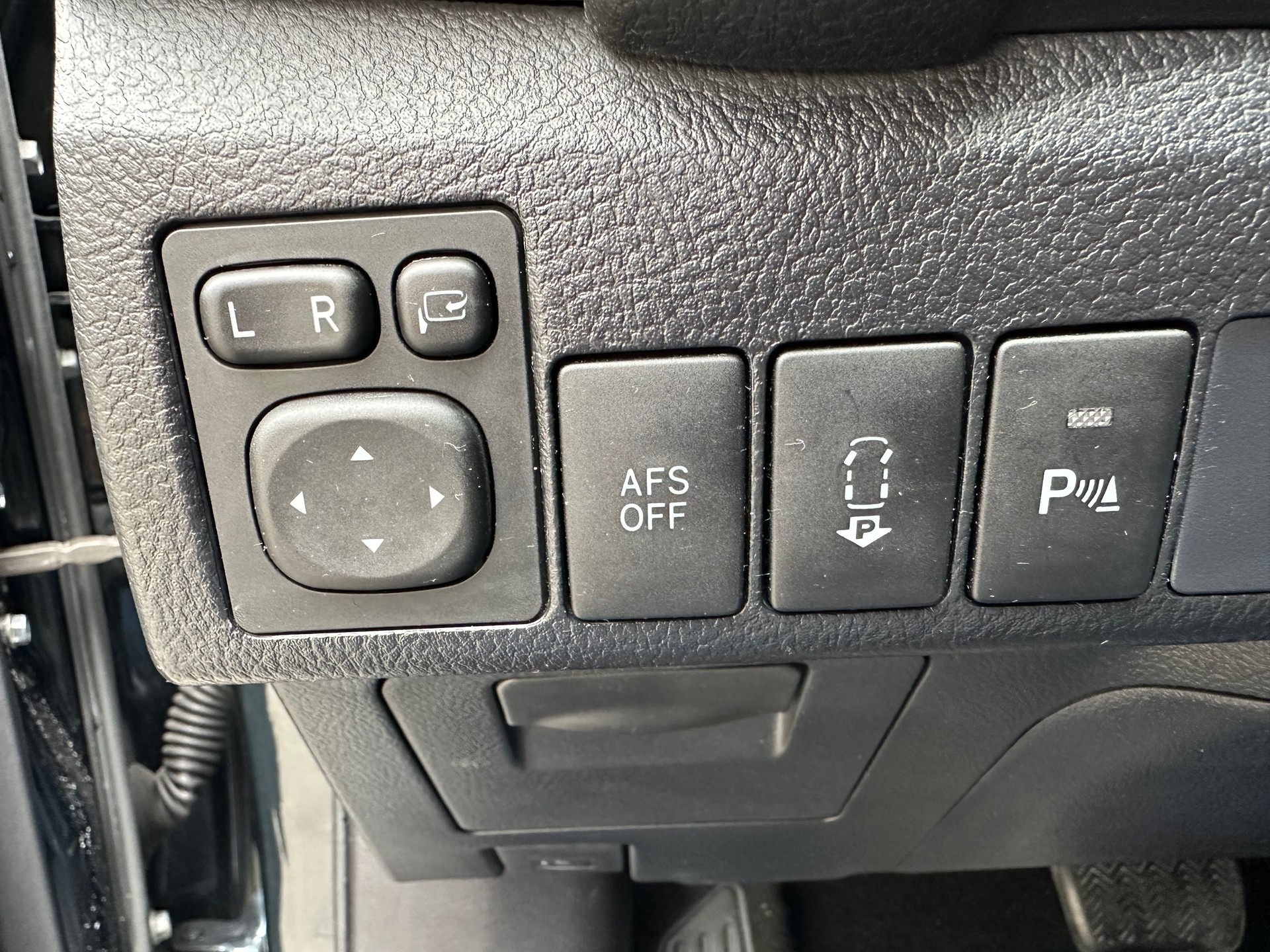 TOYOTA Auris 1.8 16V HSD Linea Sol-image-22