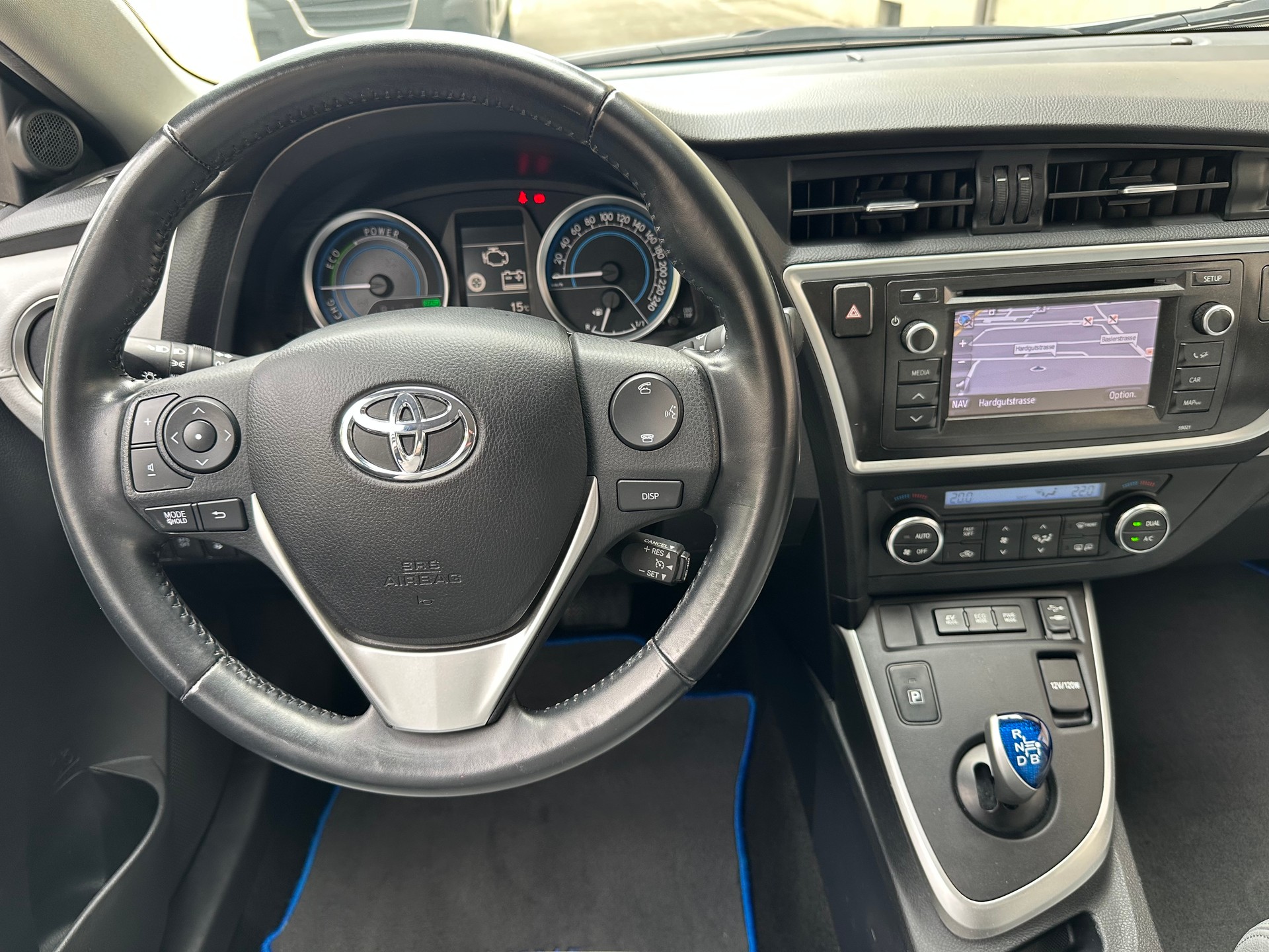 TOYOTA Auris 1.8 16V HSD Linea Sol-image-10