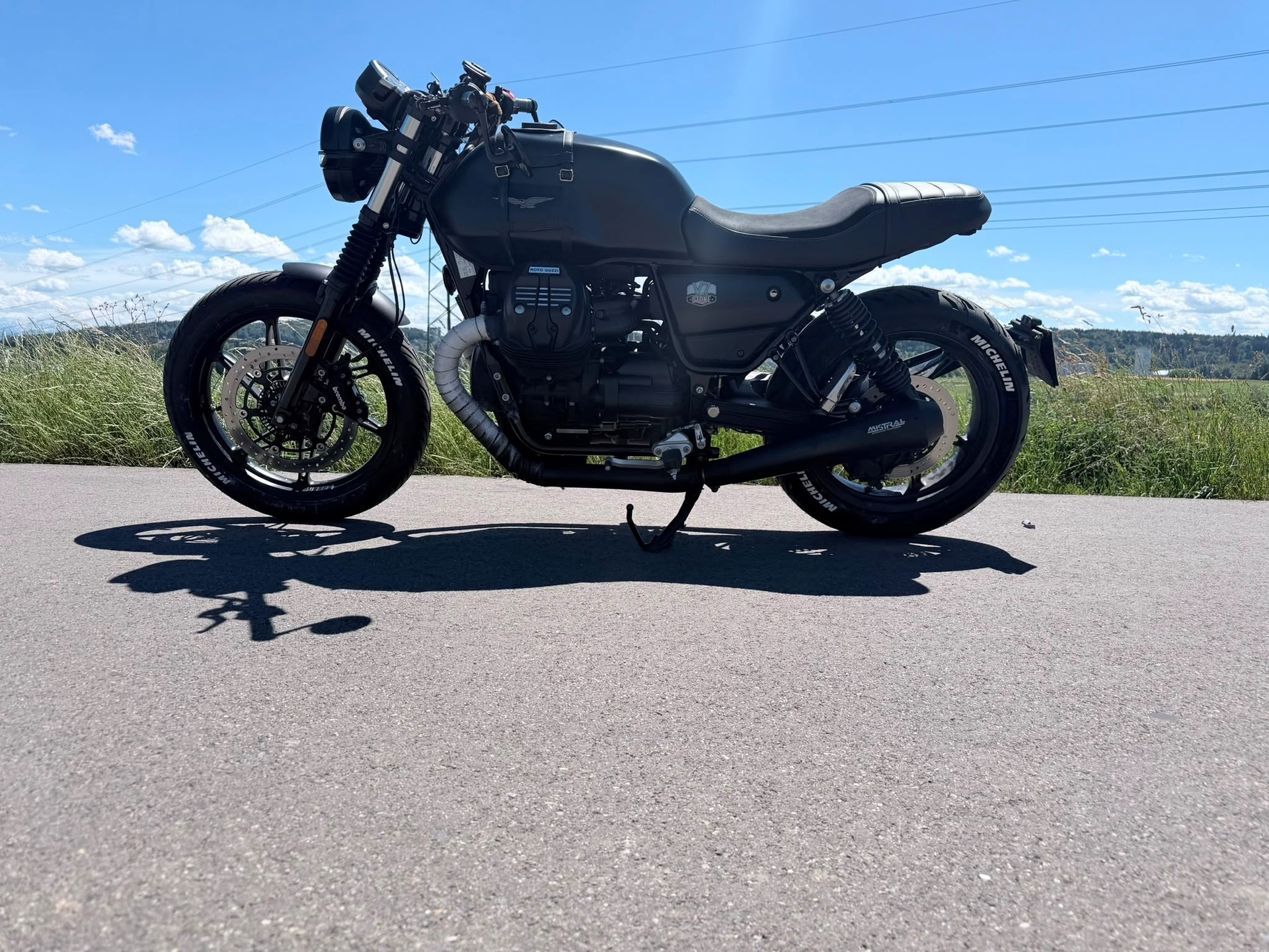 MOTO GUZZI V7 IV 850 Stone 100TH Centenario-image-1