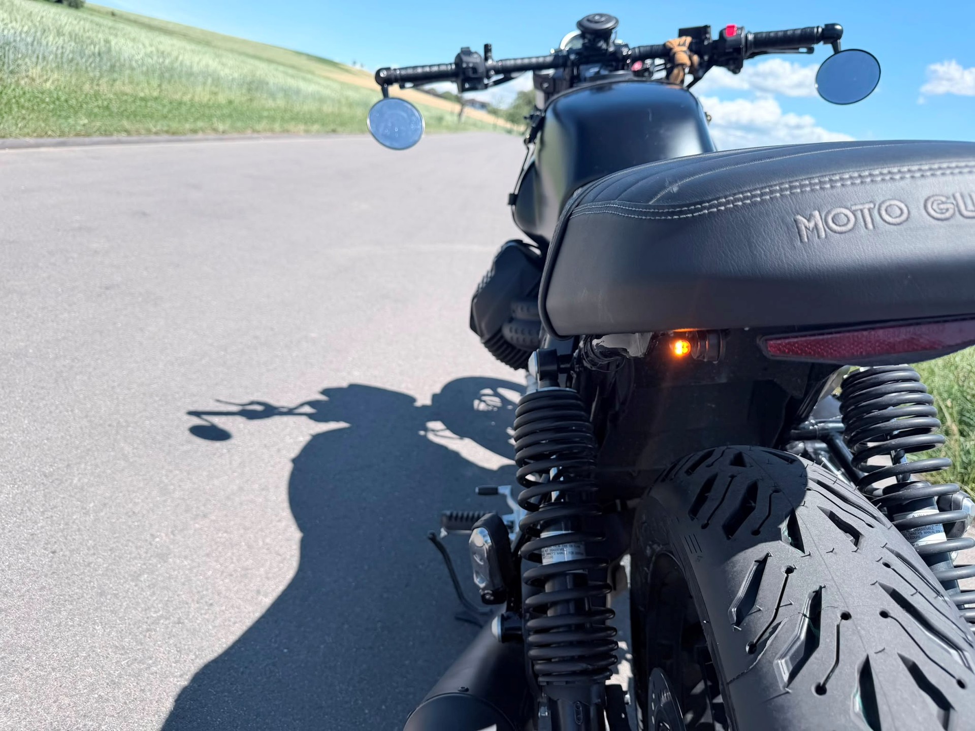 MOTO GUZZI V7 IV 850 Stone 100TH Centenario-image-4