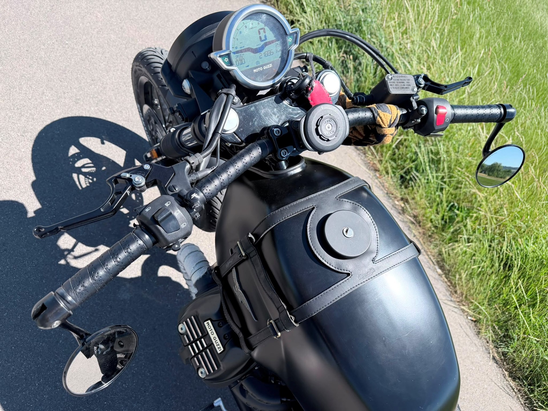 MOTO GUZZI V7 IV 850 Stone 100TH Centenario-image-3
