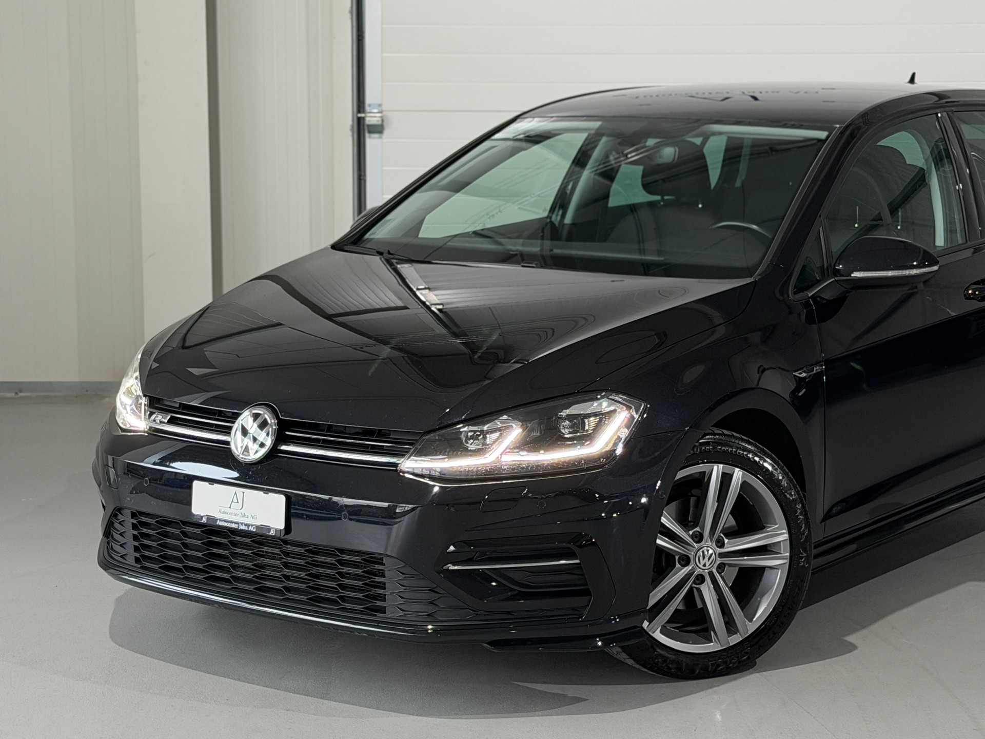 VW Golf 1.5 TSI EVO Edition 45 DSG R-LINE (CH)-showroom-element-1