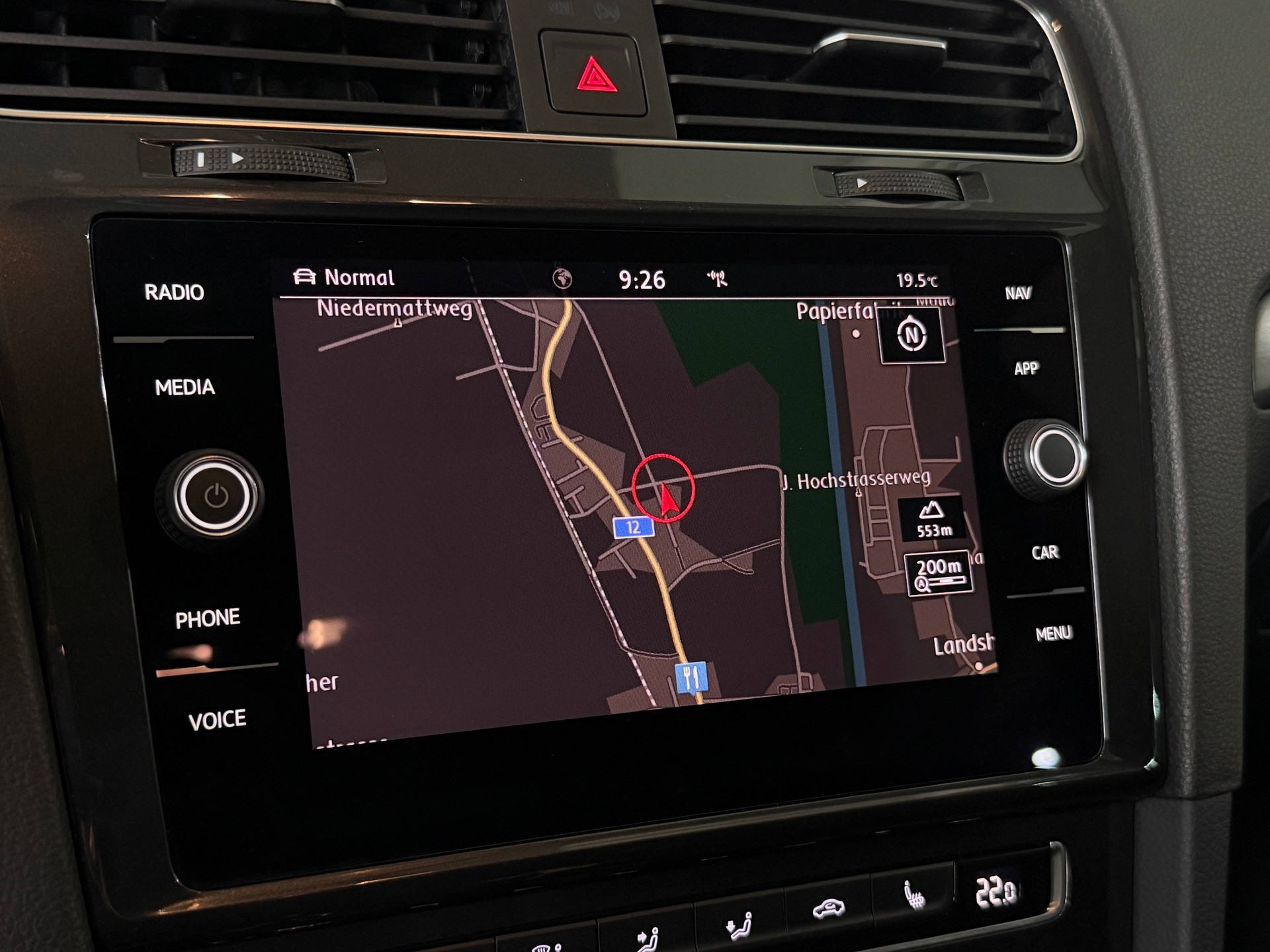 VW Golf 1.5 TSI EVO Edition 45 DSG R-LINE (CH)-image-9