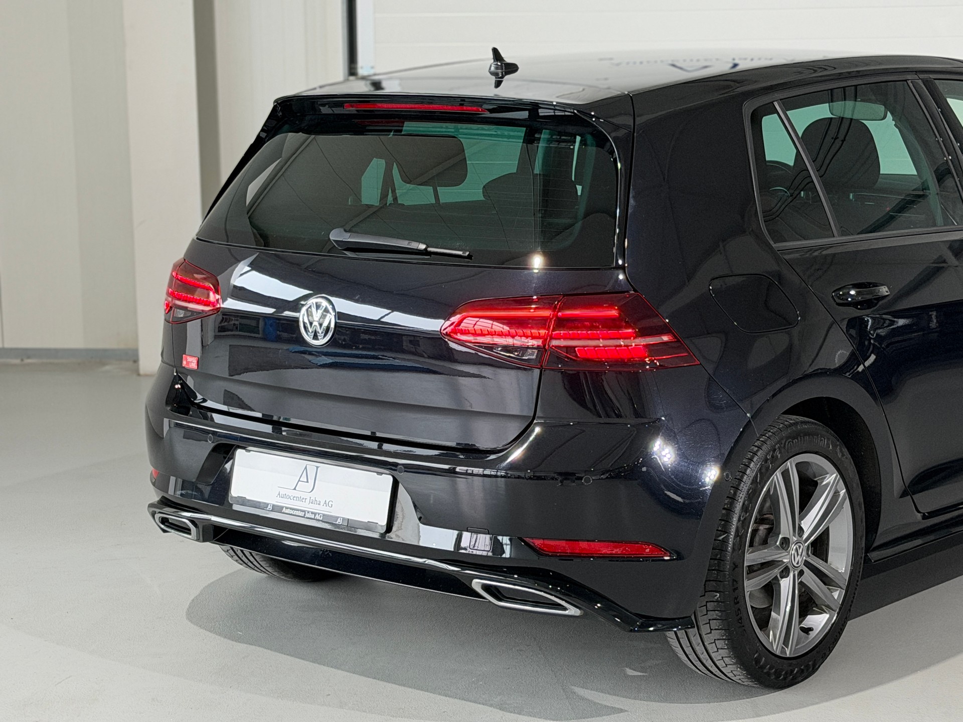VW Golf 1.5 TSI EVO Edition 45 DSG R-LINE (CH)-image-5