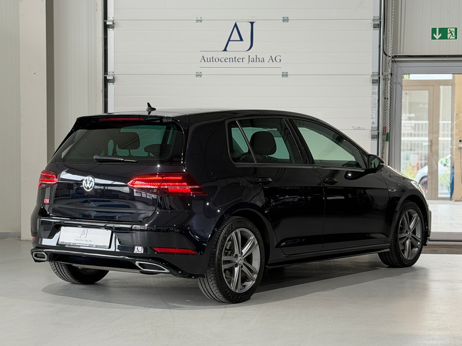 VW Golf 1.5 TSI EVO Edition 45 DSG R-LINE (CH)-image-6