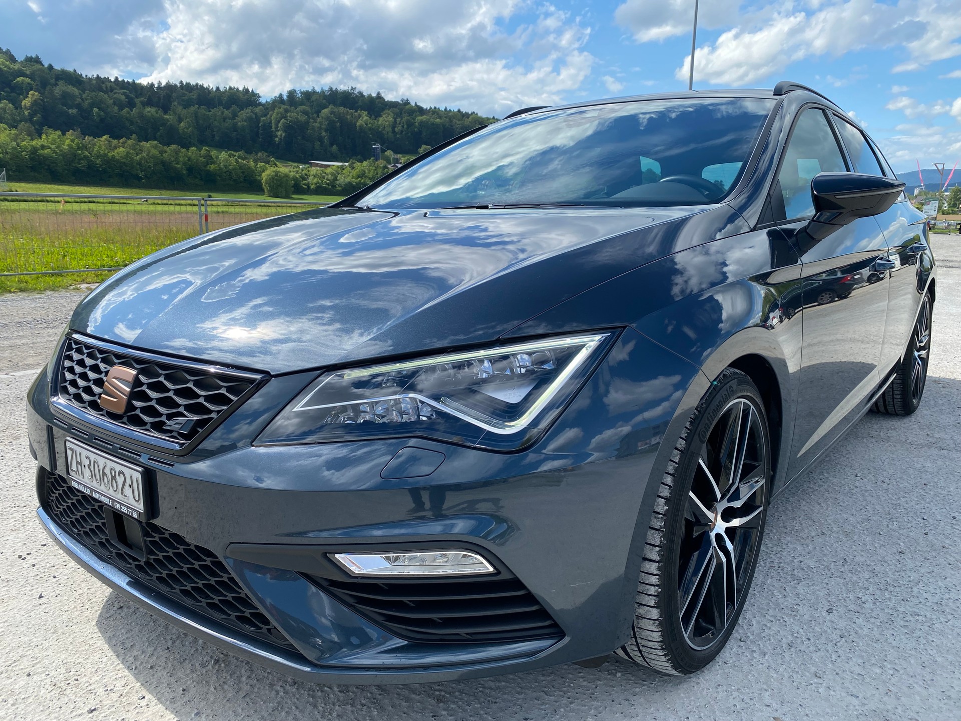 SEAT Leon ST 2.0 Eco TSI Swiss Cupra 4Drive DSG