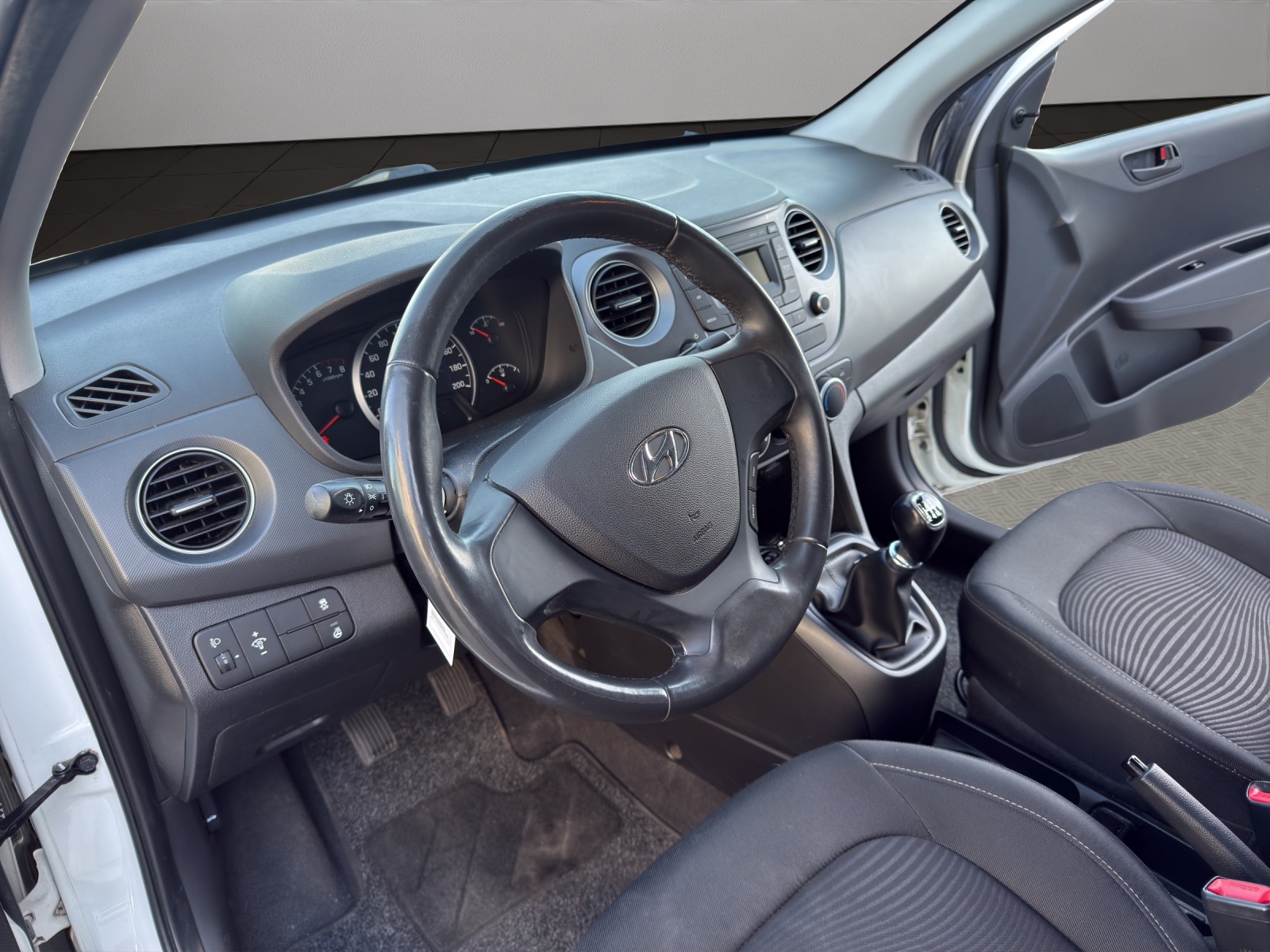 HYUNDAI i10 1.0 Origo-image-10