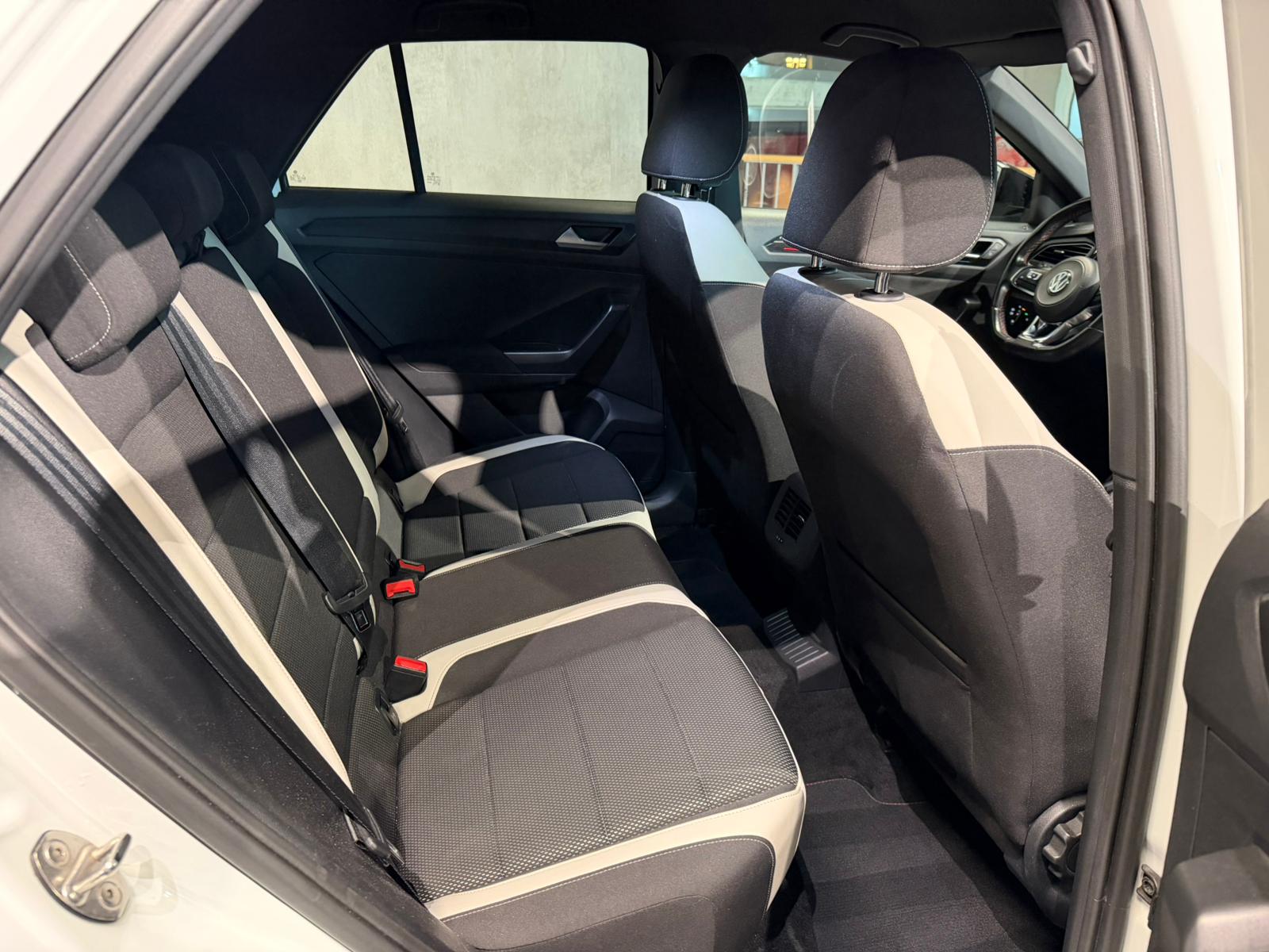 VW T-Roc 2.0 TSI Sport DSG 4Motion-image-18