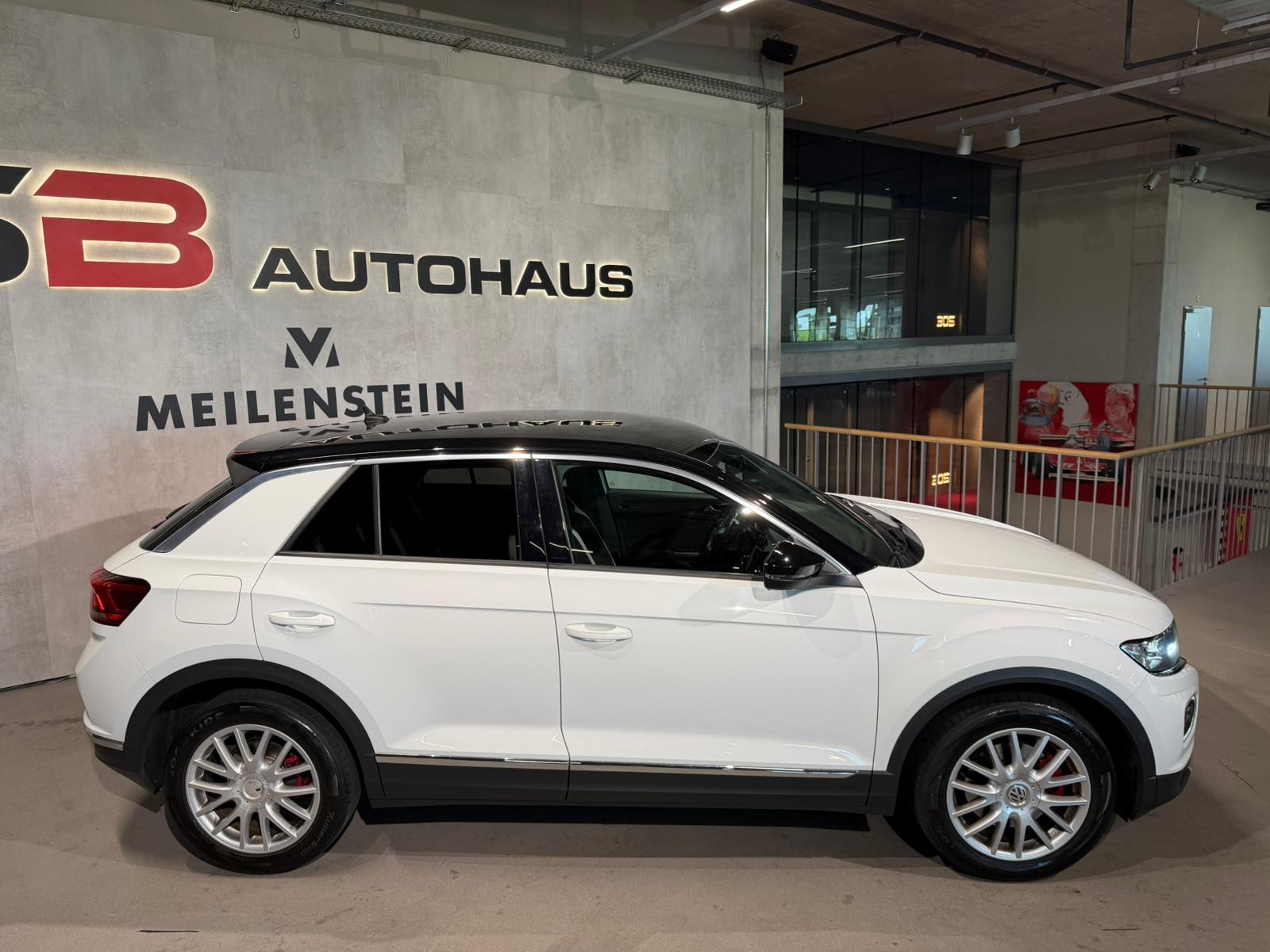 VW T-Roc 2.0 TSI Sport DSG 4Motion-image-6