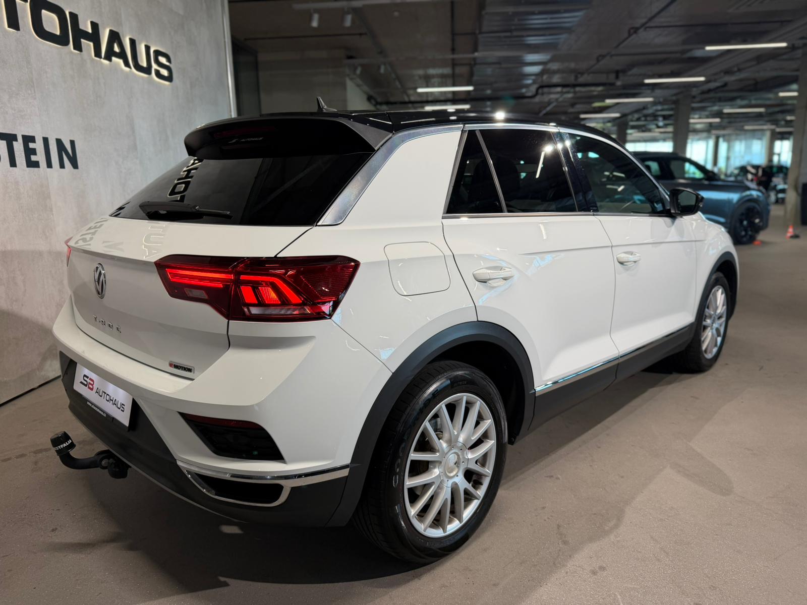 VW T-Roc 2.0 TSI Sport DSG 4Motion-image-8