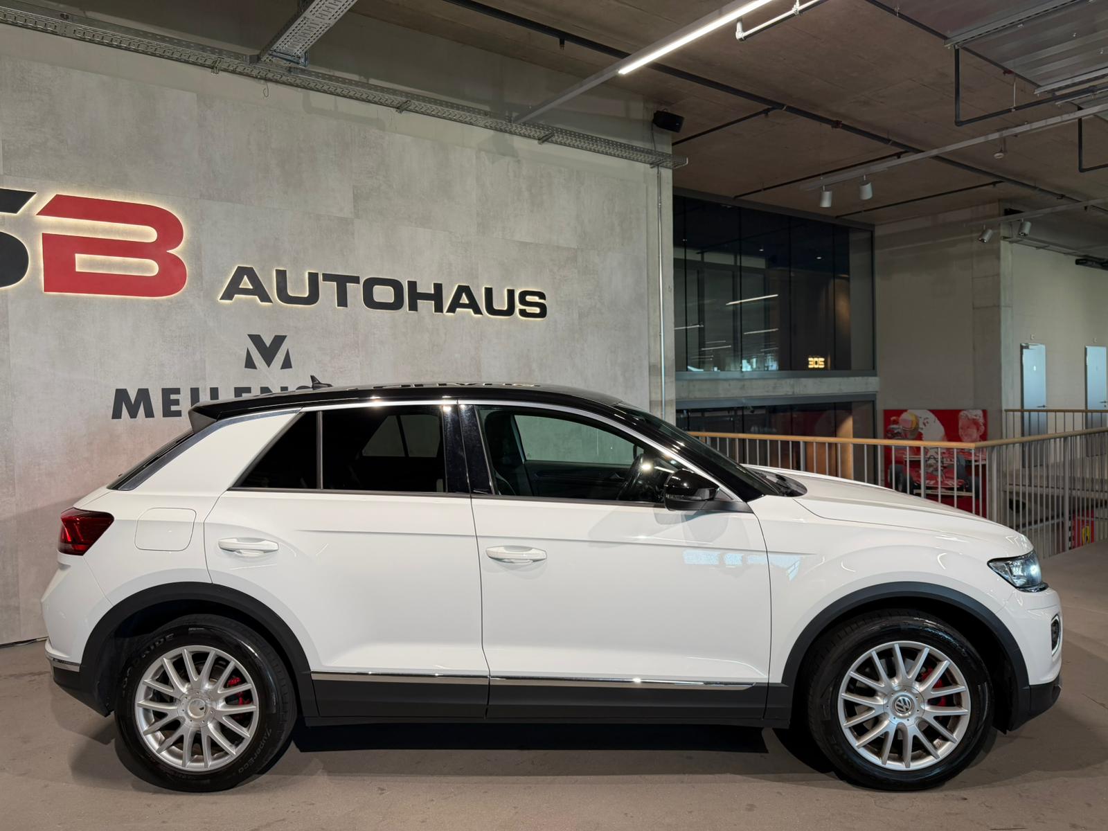 VW T-Roc 2.0 TSI Sport DSG 4Motion-image-5