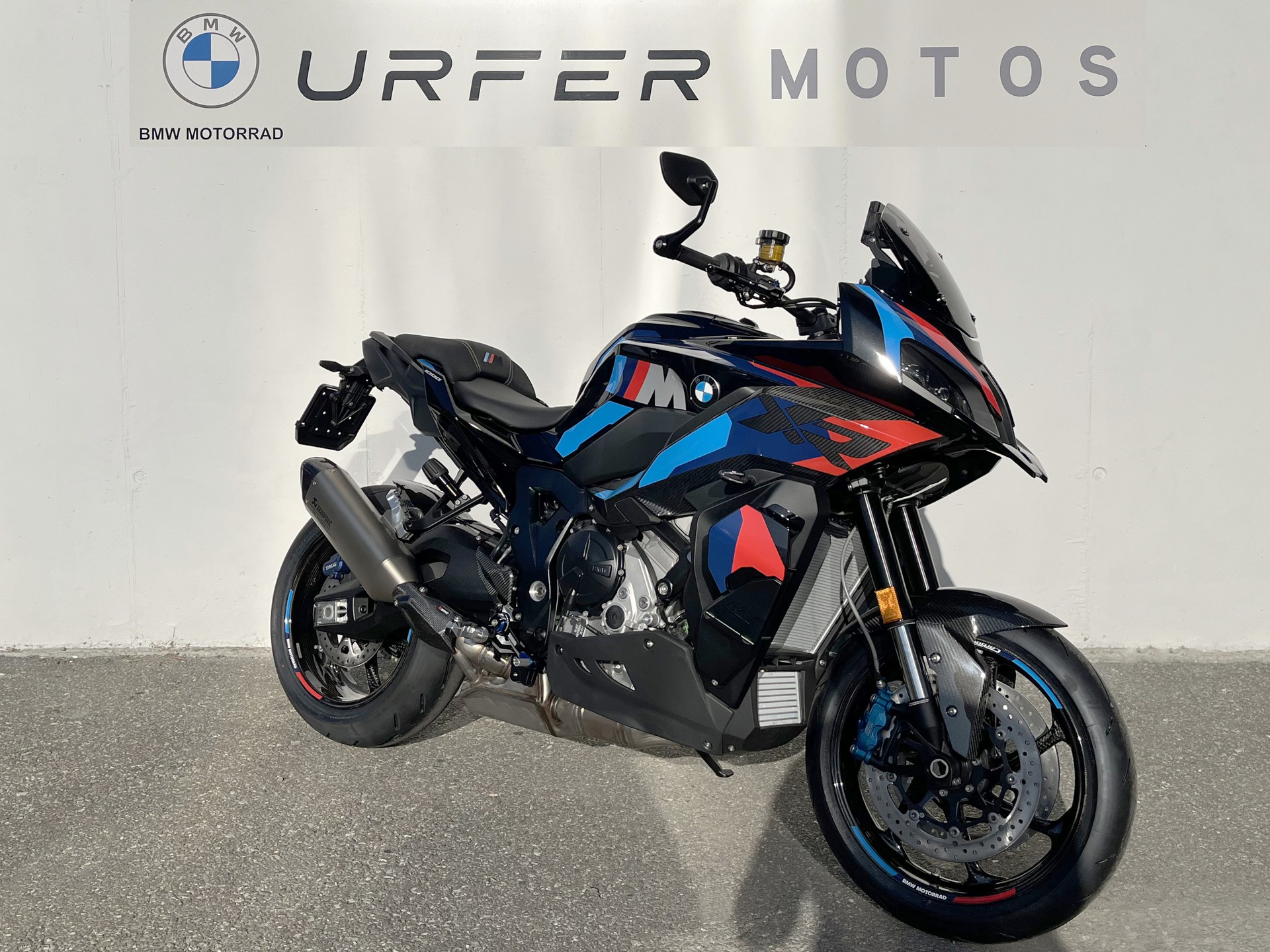 BMW M 1000 XR-image-1