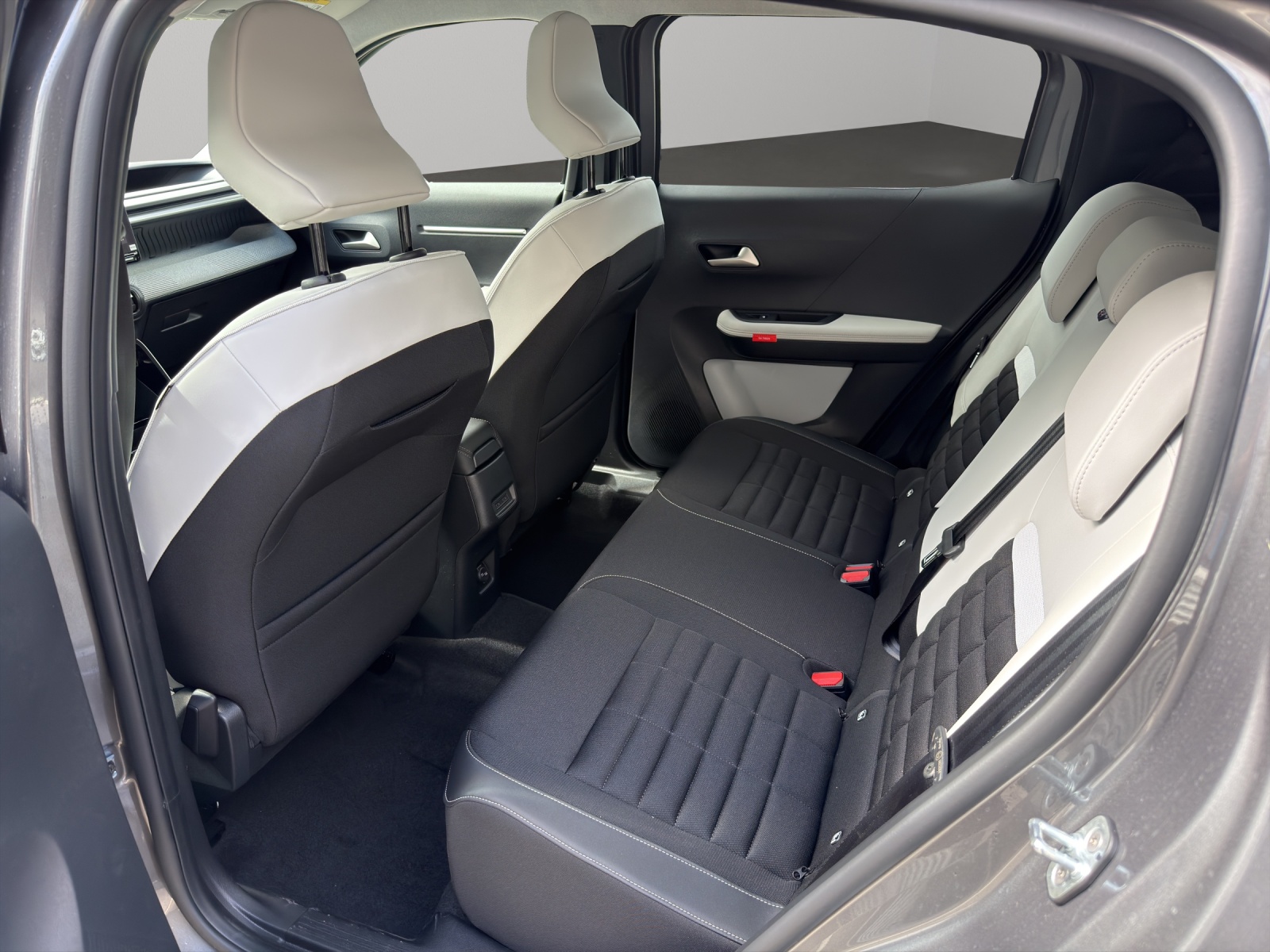 CITROEN C3 Aircross 1.2 Hybrid Business-image-4