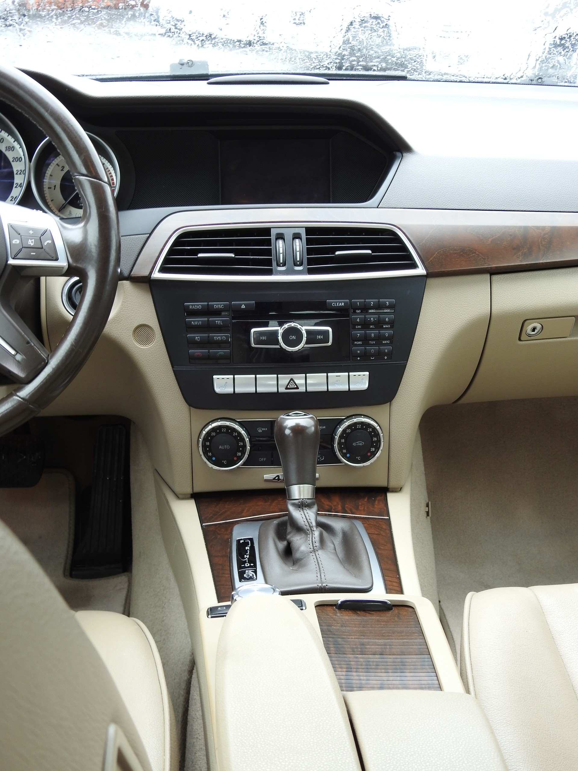 MERCEDES-BENZ C 300 CDI Avantgarde 4Matic 7G-Tronic-image-18
