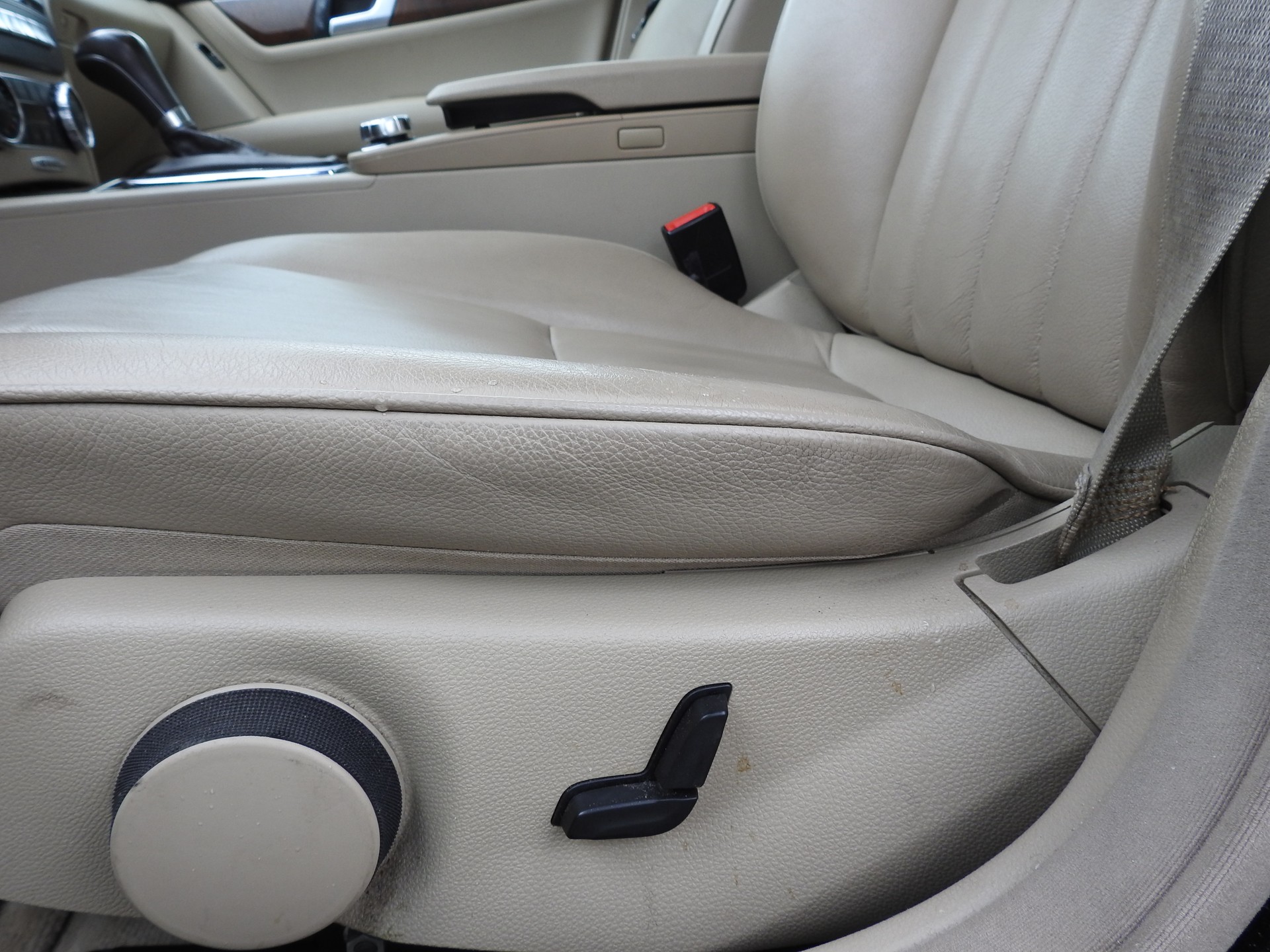 MERCEDES-BENZ C 300 CDI Avantgarde 4Matic 7G-Tronic-image-14