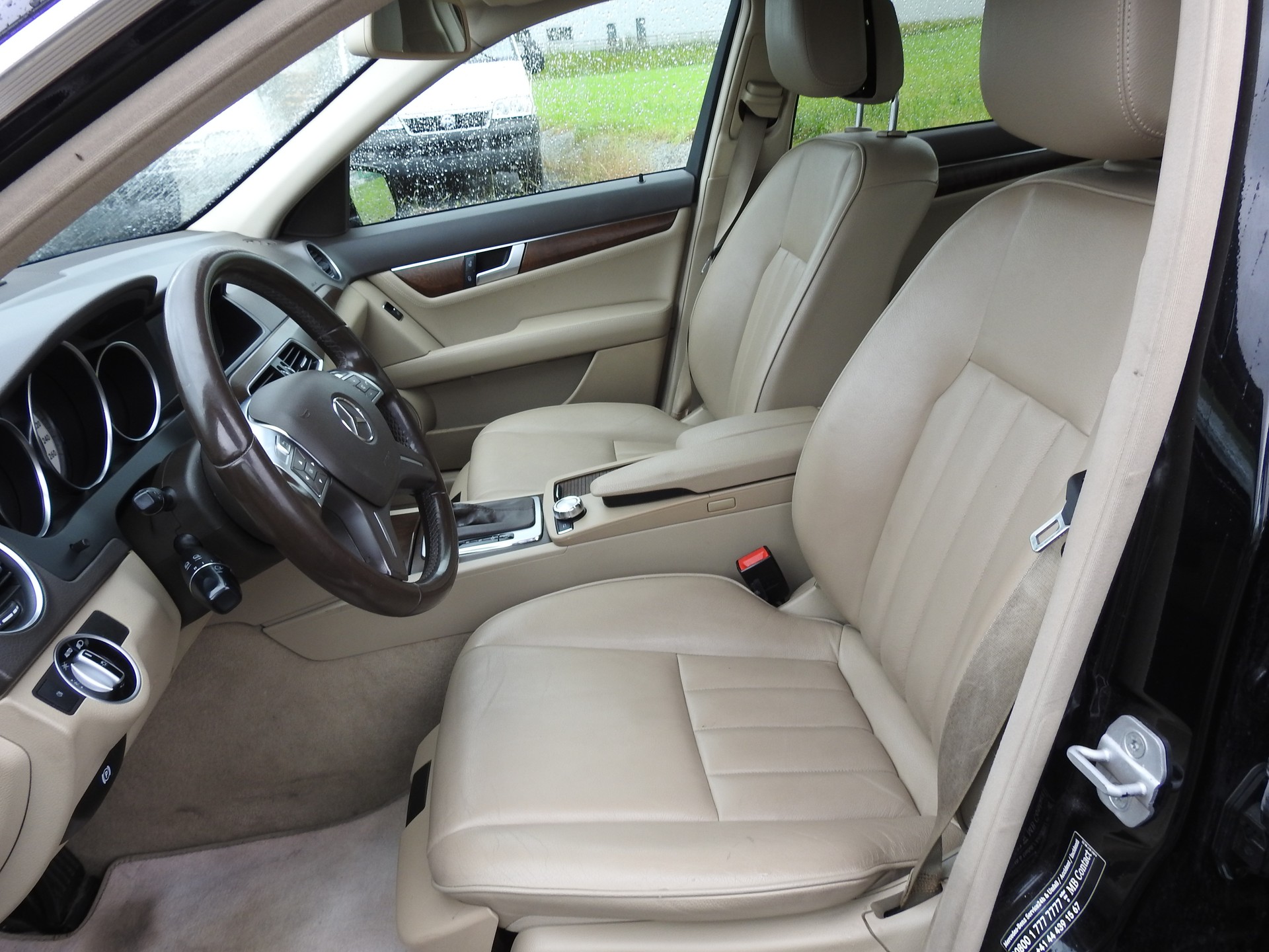 MERCEDES-BENZ C 300 CDI Avantgarde 4Matic 7G-Tronic-image-13