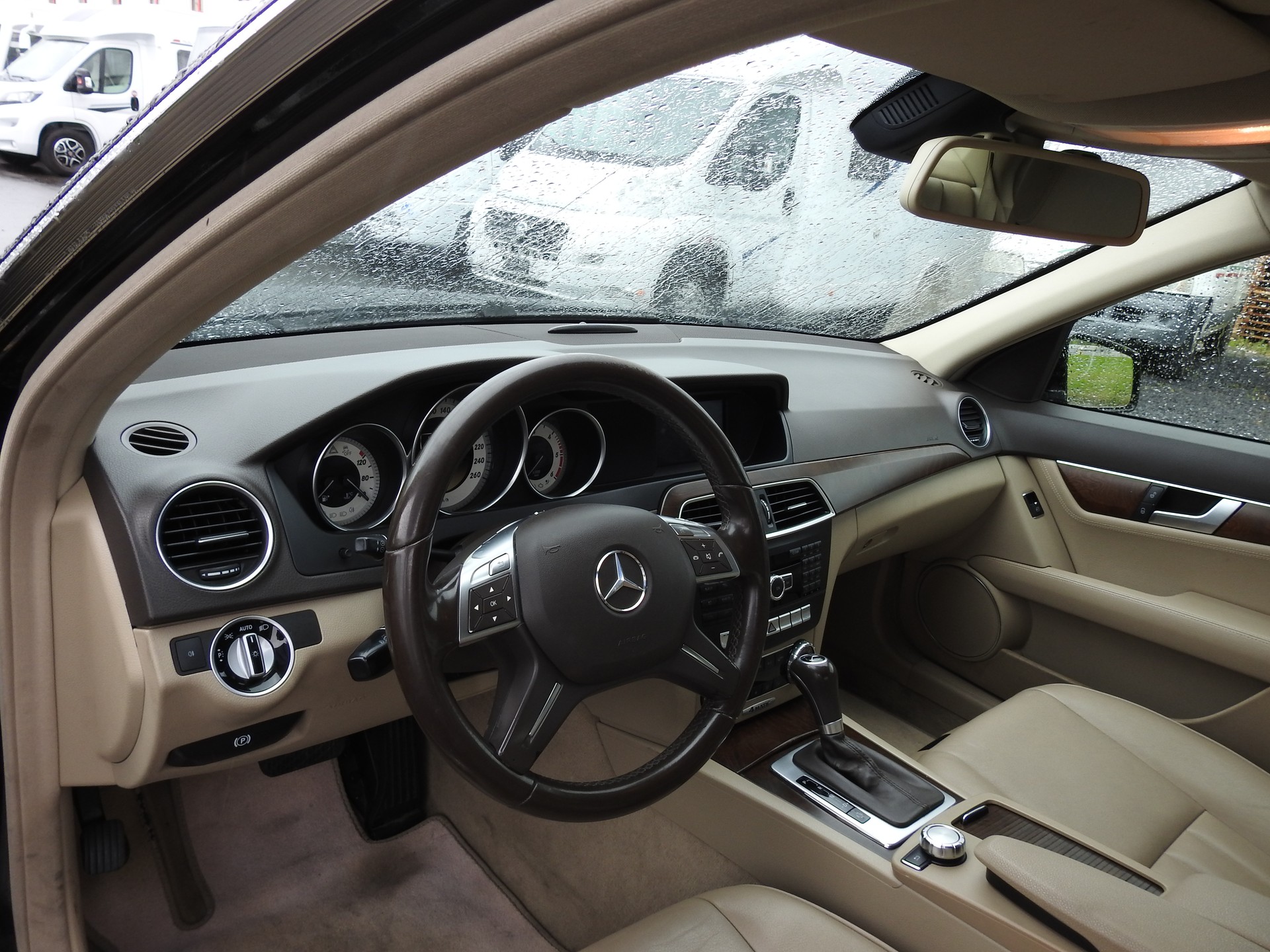 MERCEDES-BENZ C 300 CDI Avantgarde 4Matic 7G-Tronic-image-10