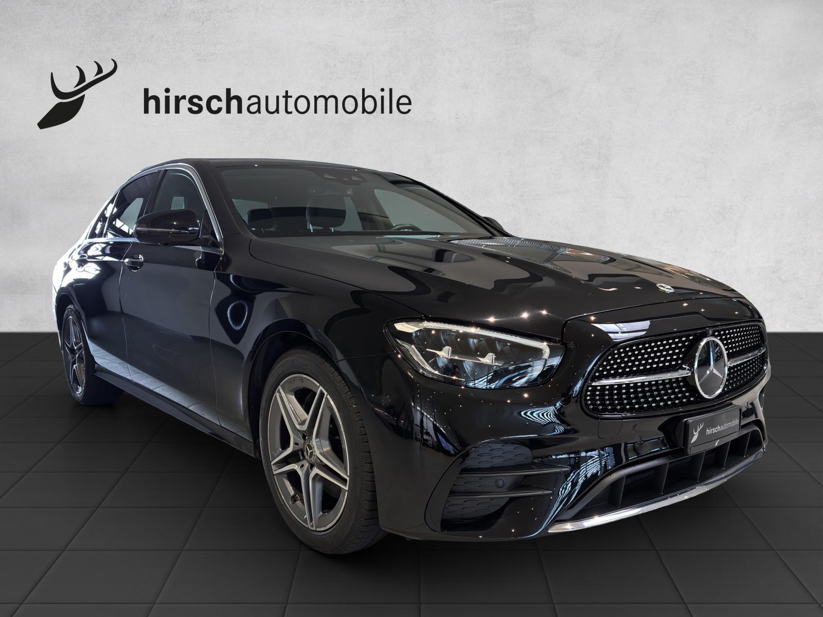 MERCEDES-BENZ E 220 d 4Matic AMG Line 9G-Tronic-image-4