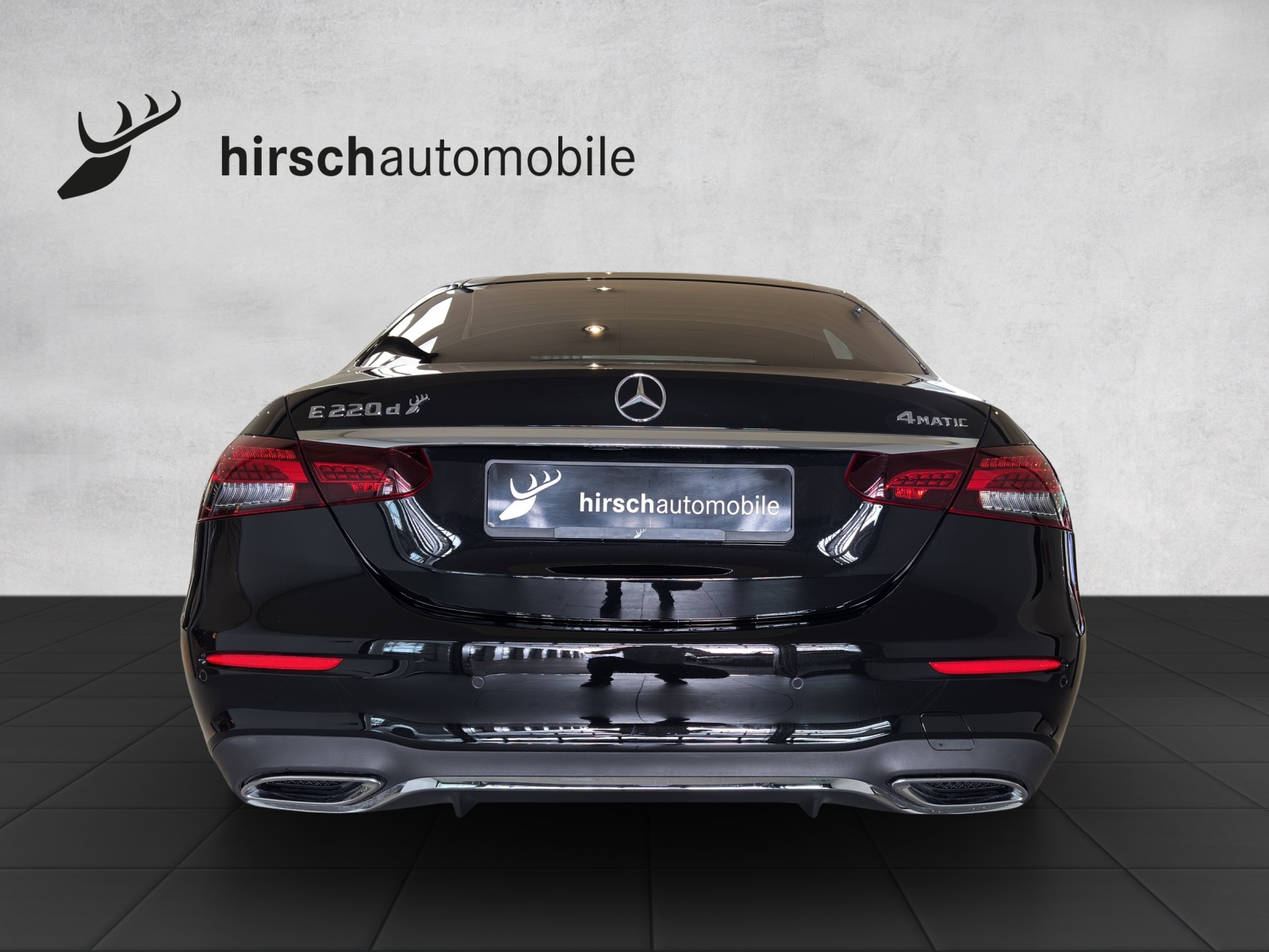 MERCEDES-BENZ E 220 d 4Matic AMG Line 9G-Tronic-showroom-element-2