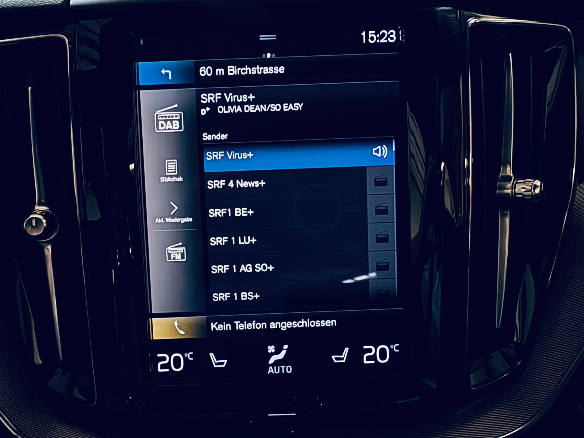 VOLVO XC60 T6 eAWD R-Design Geartronic-image-24