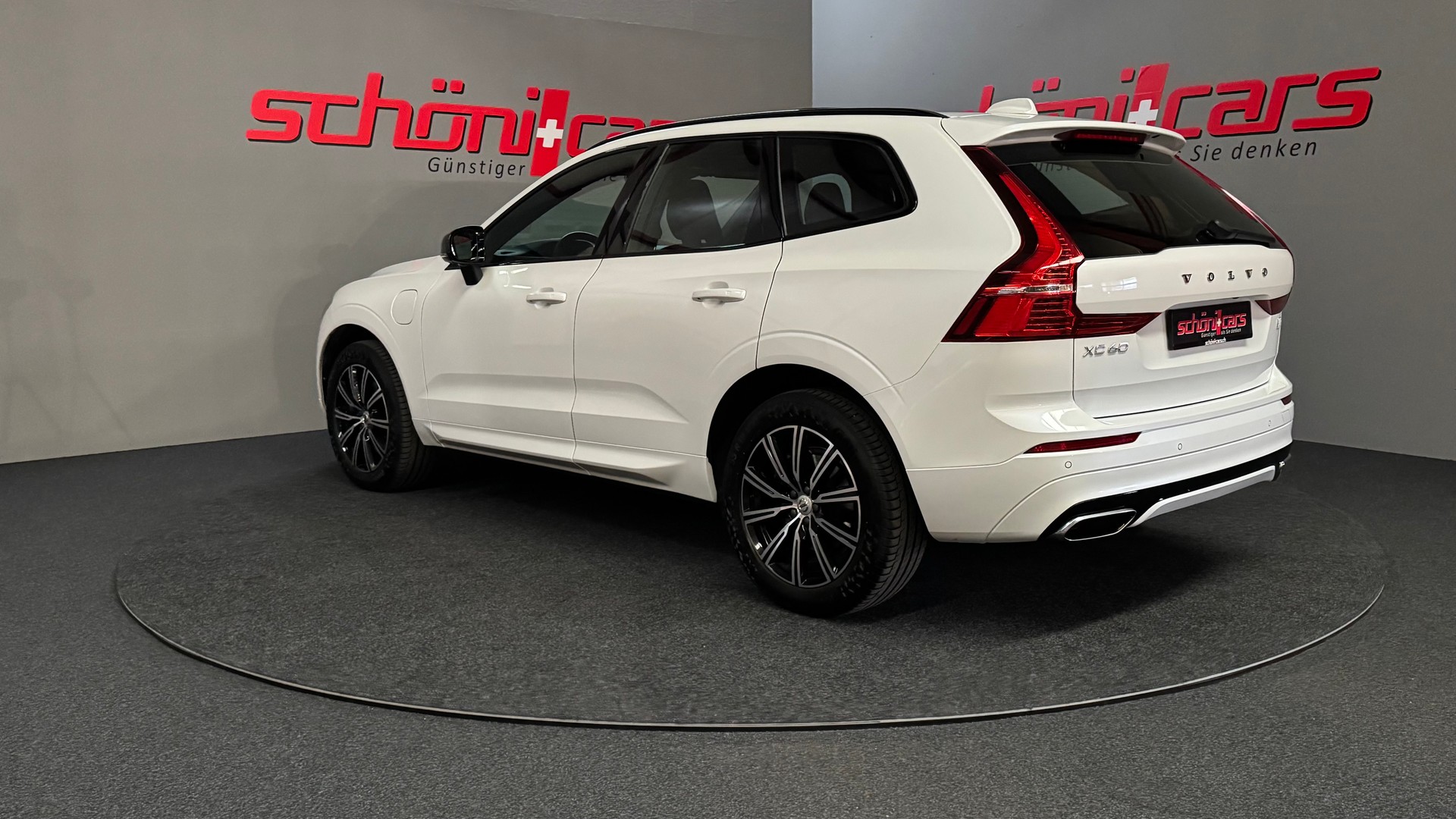 VOLVO XC60 T6 eAWD R-Design Geartronic-showroom-element-3
