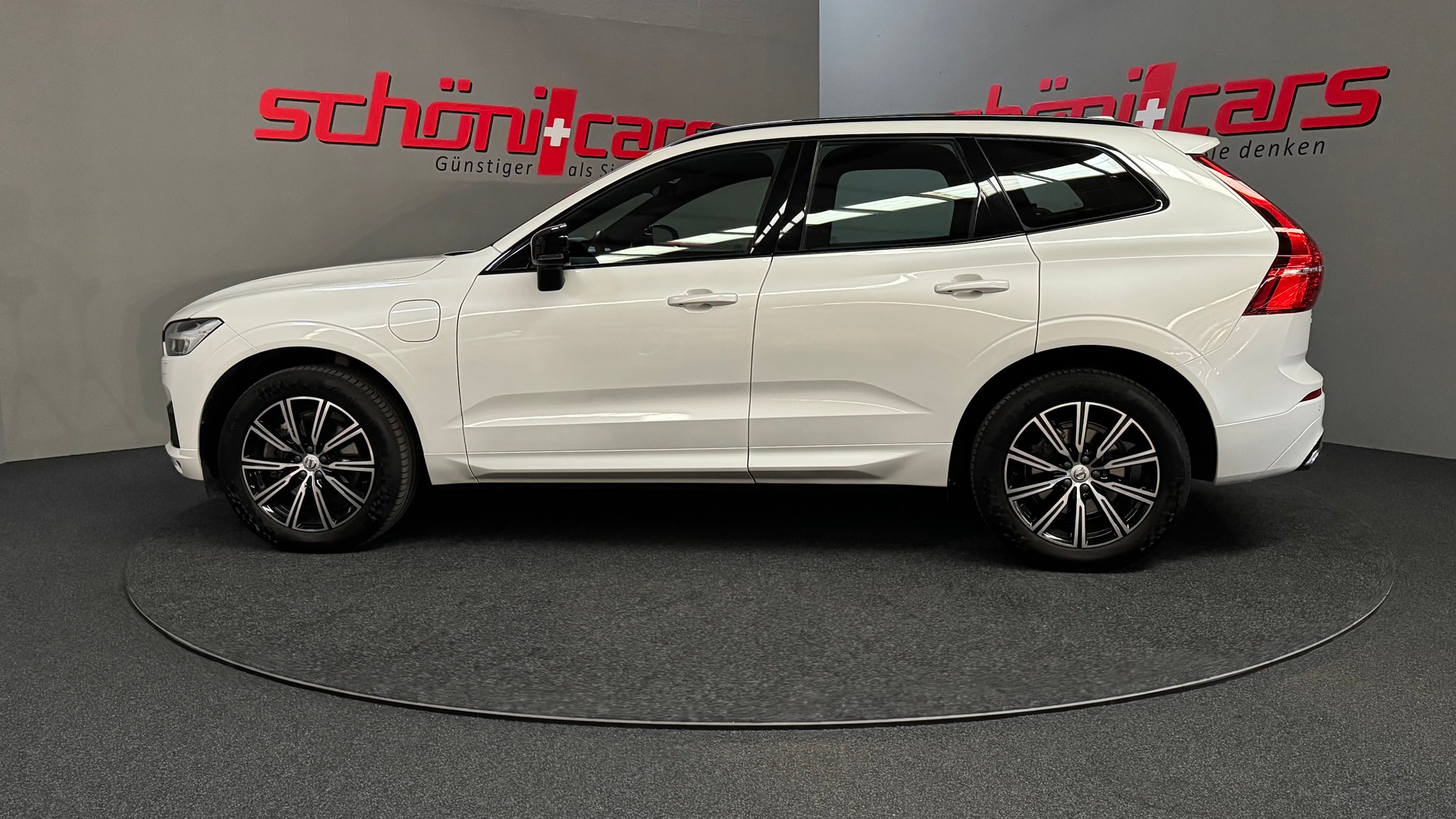 VOLVO XC60 T6 eAWD R-Design Geartronic-showroom-element-2