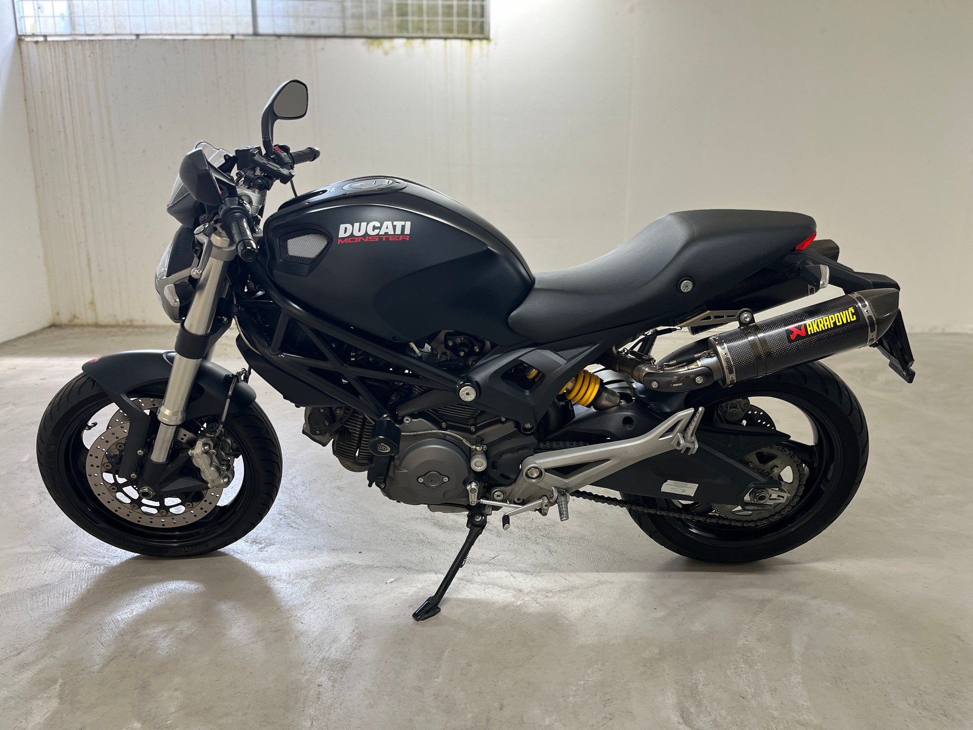DUCATI Monster 696M ABS (25kW)-image-2