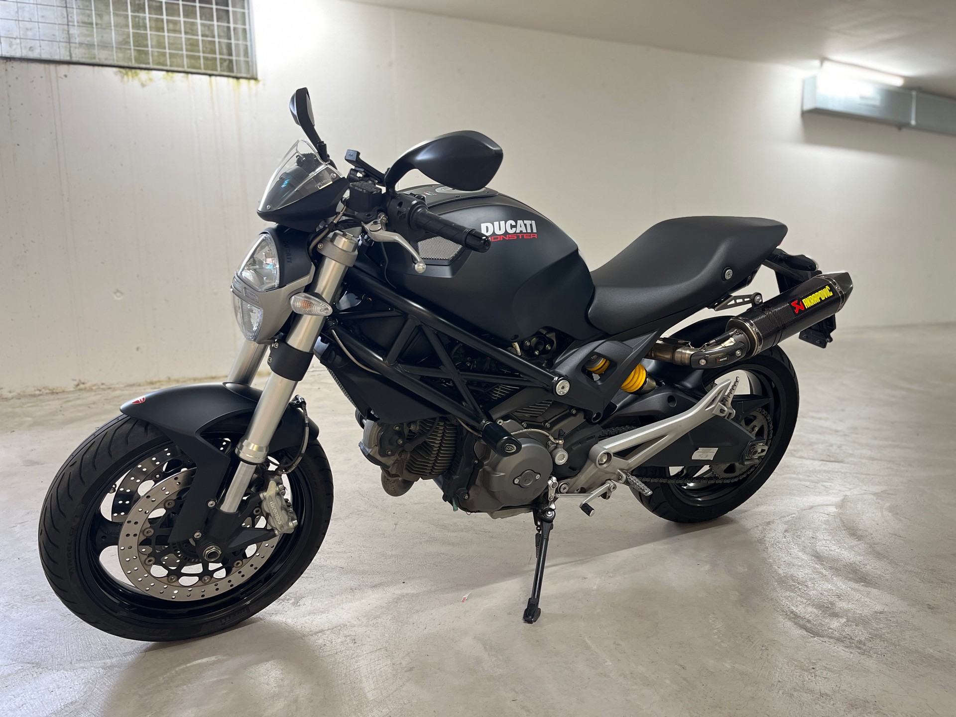 DUCATI Monster 696M ABS (25kW)-image-8
