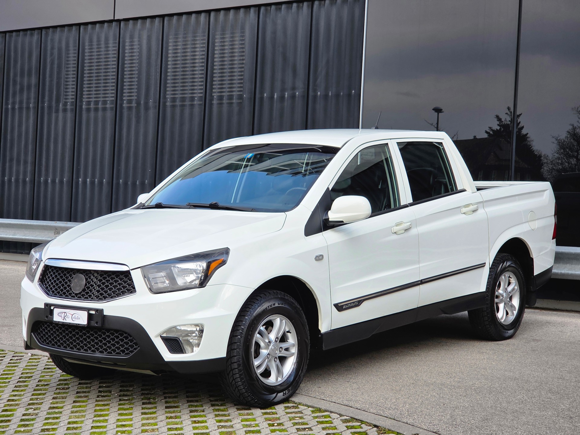 MERCEDES-BENZ SsangYong Actyon 2.0 4WD - excellent état - crochet d'attelage - hard-top - carnet de services - expertisée 02.26.-image-3
