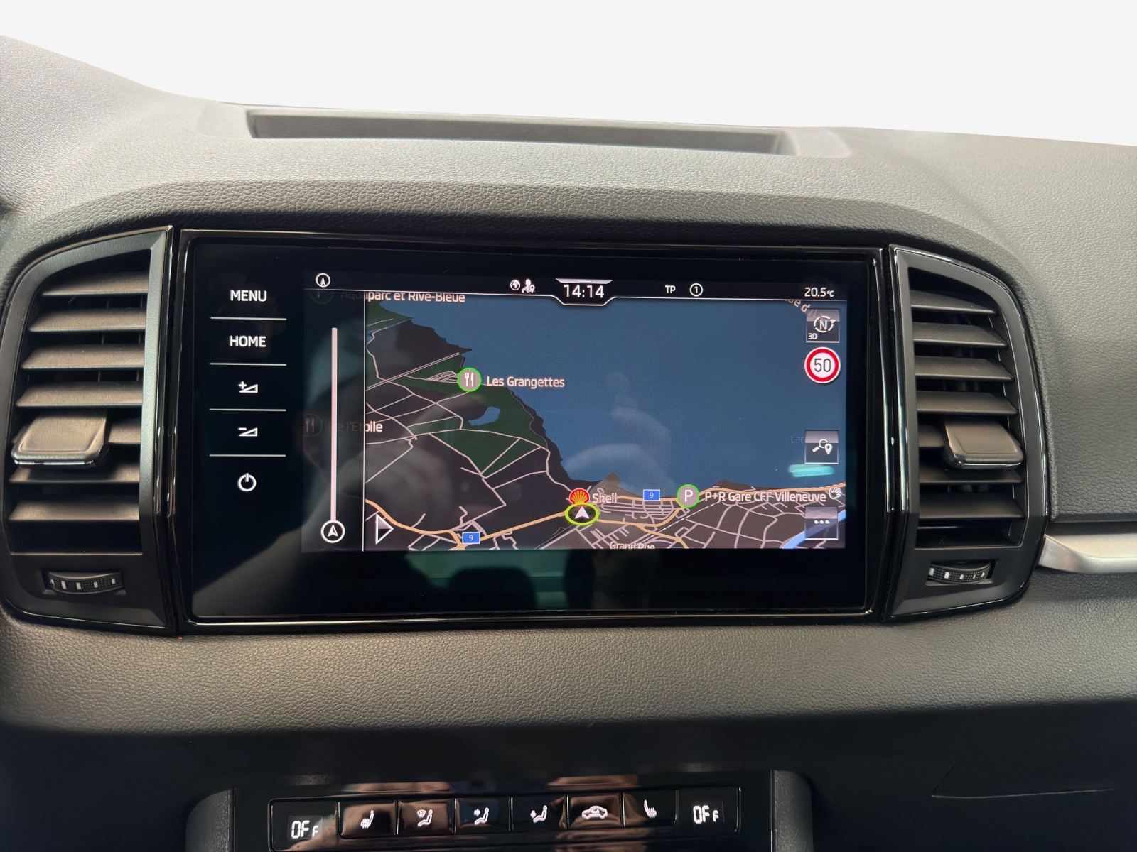 SKODA Karoq 2.0 TDI CR Selection 4x4 DSG-image-14