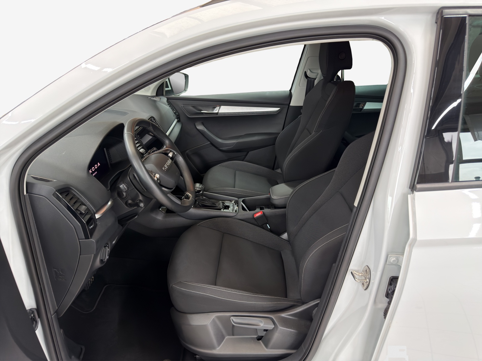 SKODA Karoq 2.0 TDI CR Selection 4x4 DSG-image-7