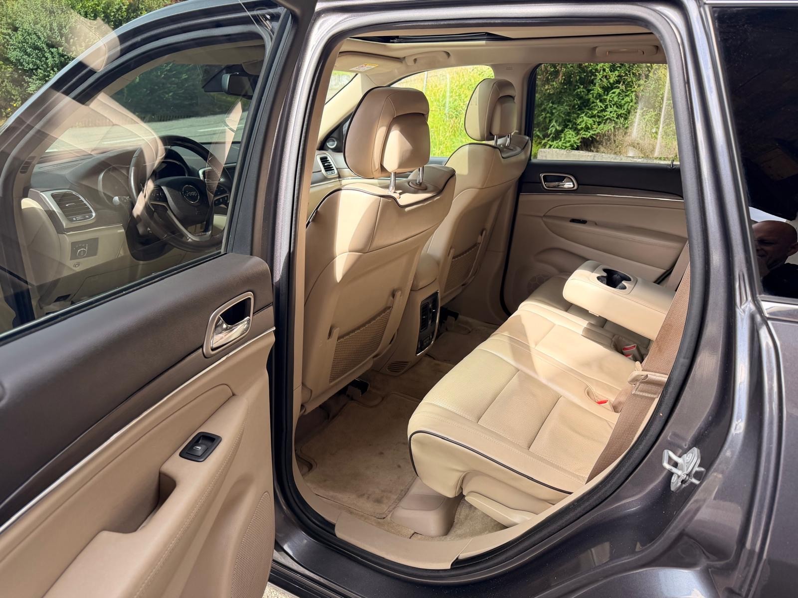 JEEP Grand Cherokee 3.0 CRD Overland Automatic-image-9