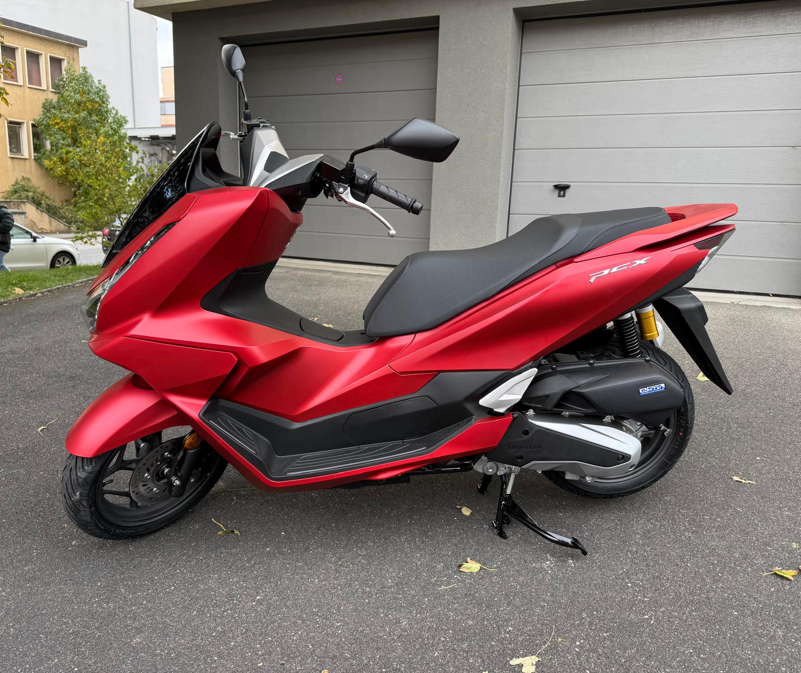HONDA PCX 125 DX TFT. connectivity-image-2