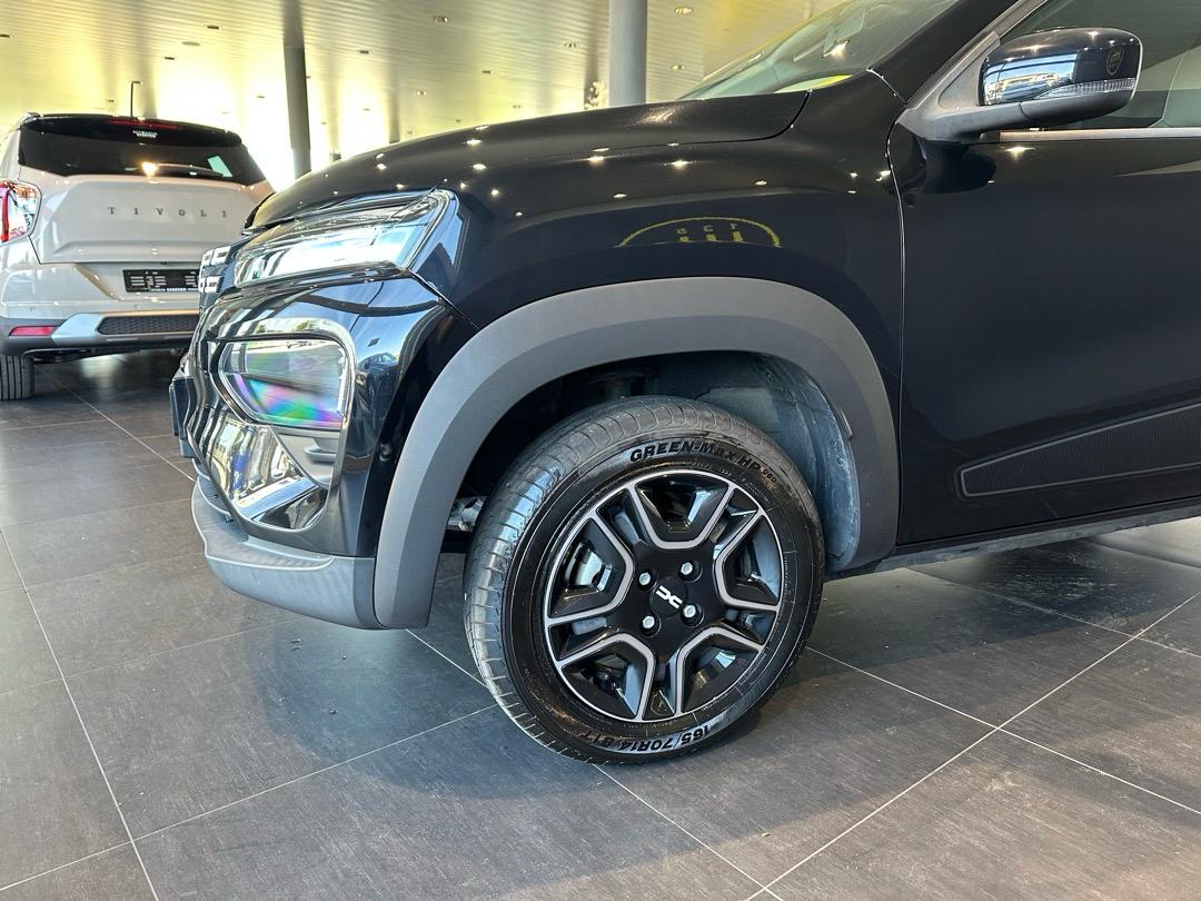 DACIA Spring 27 kWh Essential-showroom-element-2