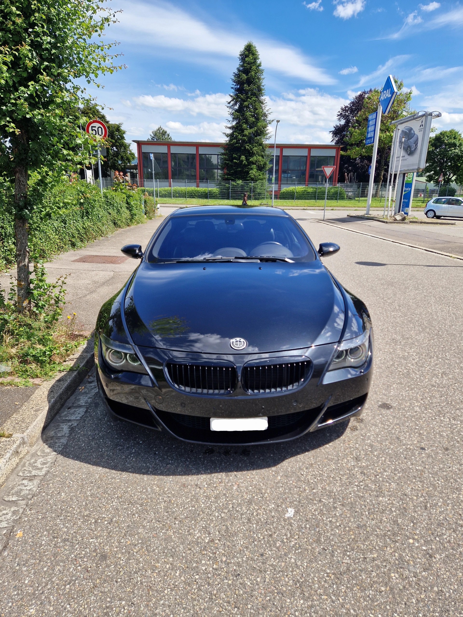 BMW M6-image-2