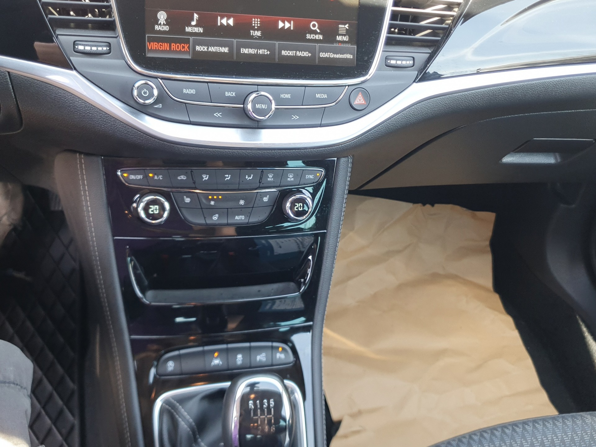 OPEL Astra 1.4i Turbo Excellence-image-13
