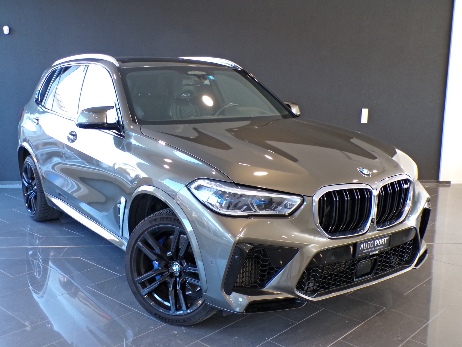 BMW X5M Steptronic-image-6