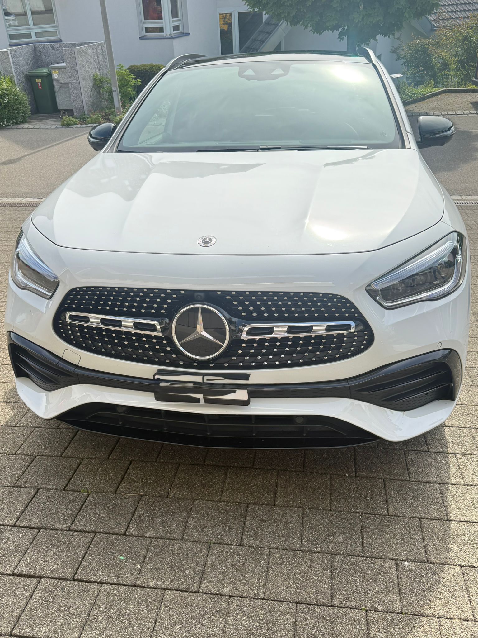 MERCEDES-BENZ GLA 250 AMG line-image-1