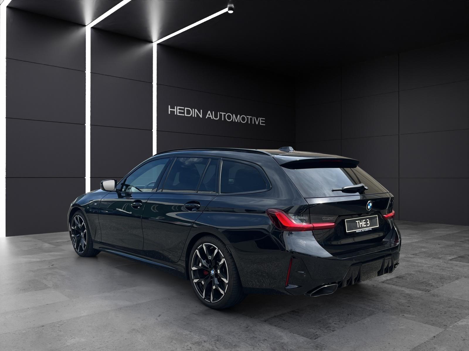 BMW M340i xDrive Touring-showroom-element-2
