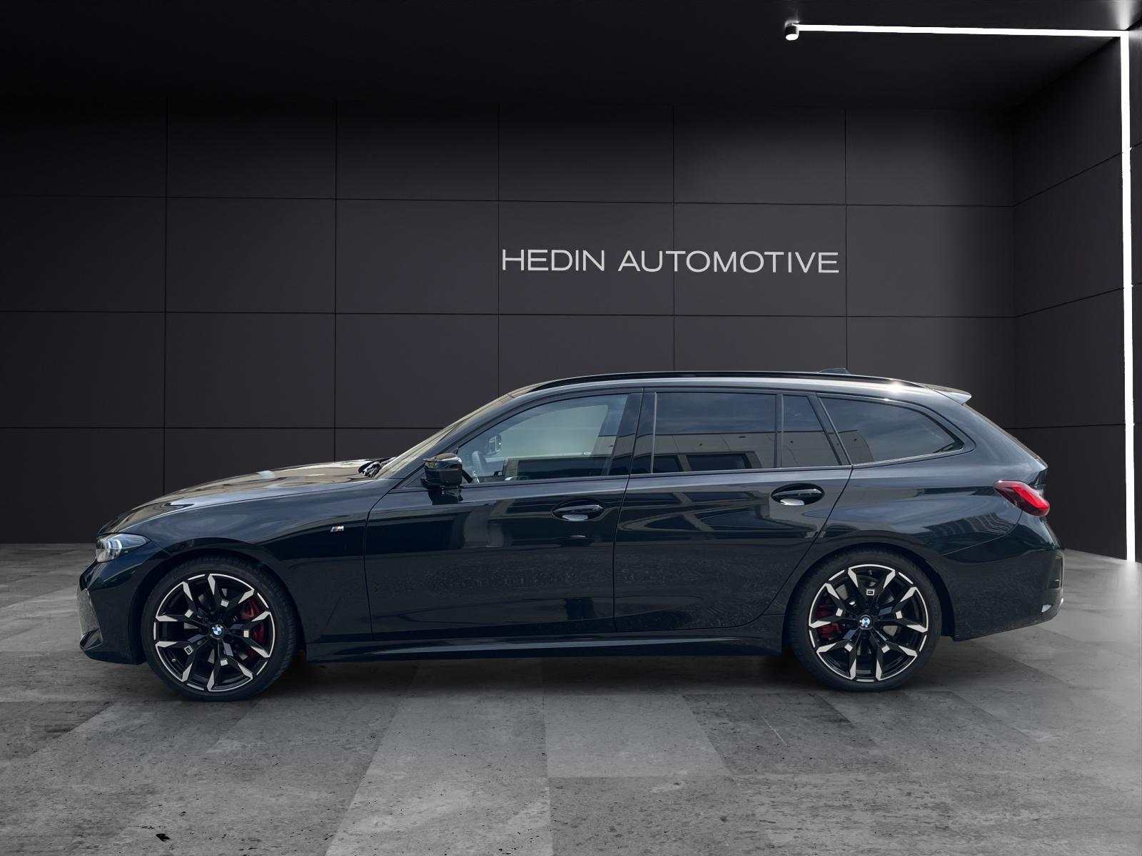 BMW M340i xDrive Touring-showroom-element-1