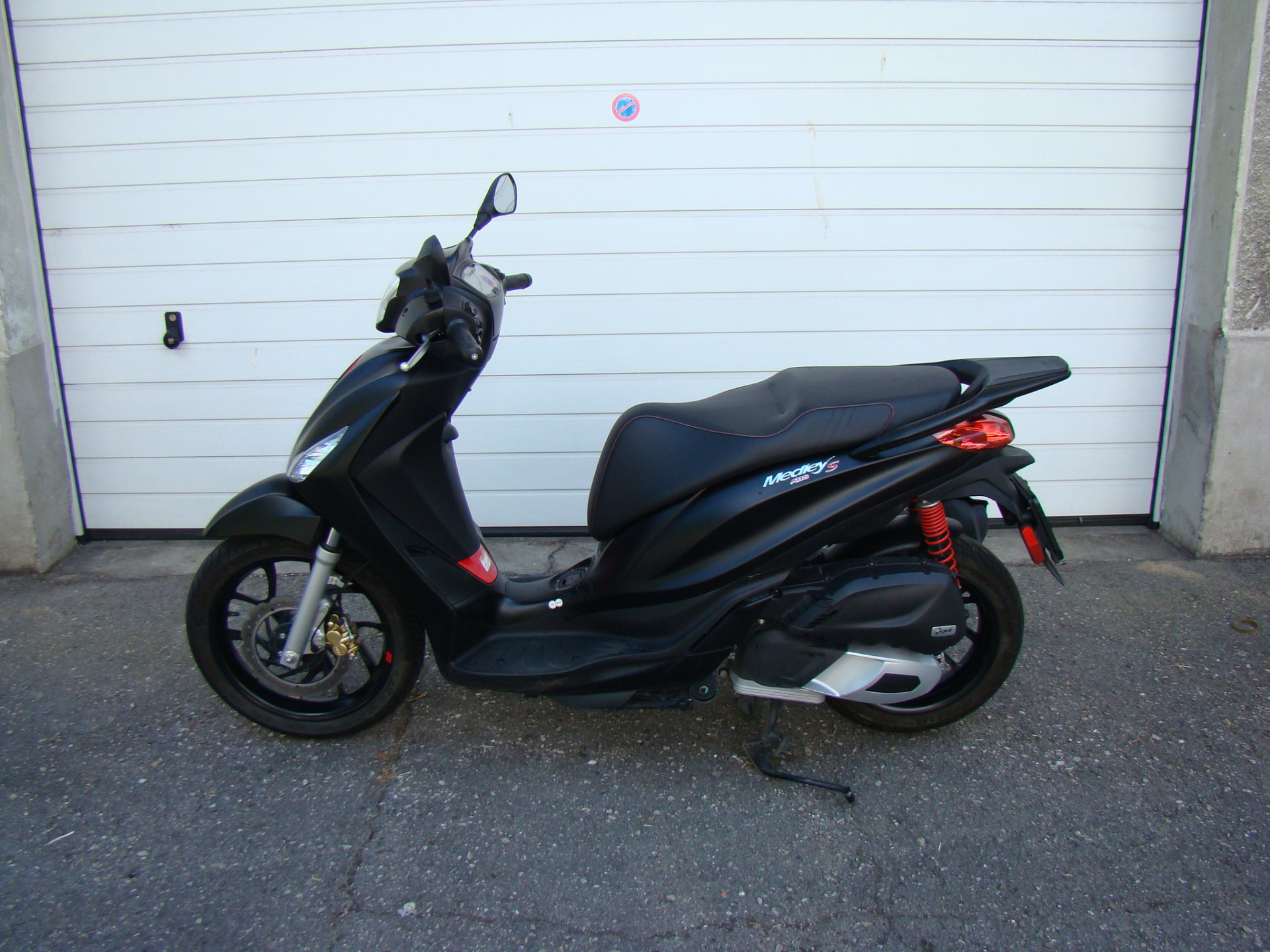 PIAGGIO Medley 125 Sport-image-0