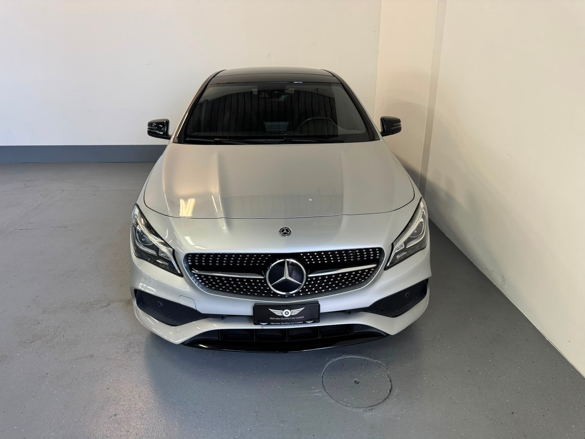 MERCEDES-BENZ CLA Shooting Brake 250 AMG Line 4Matic 7G-DCT-showroom-element-3